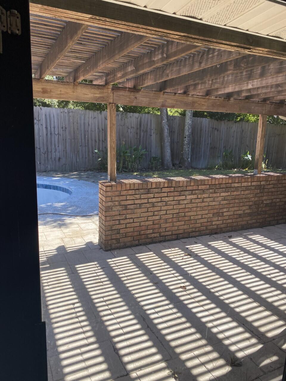 SHADY LANE - Residential Lease