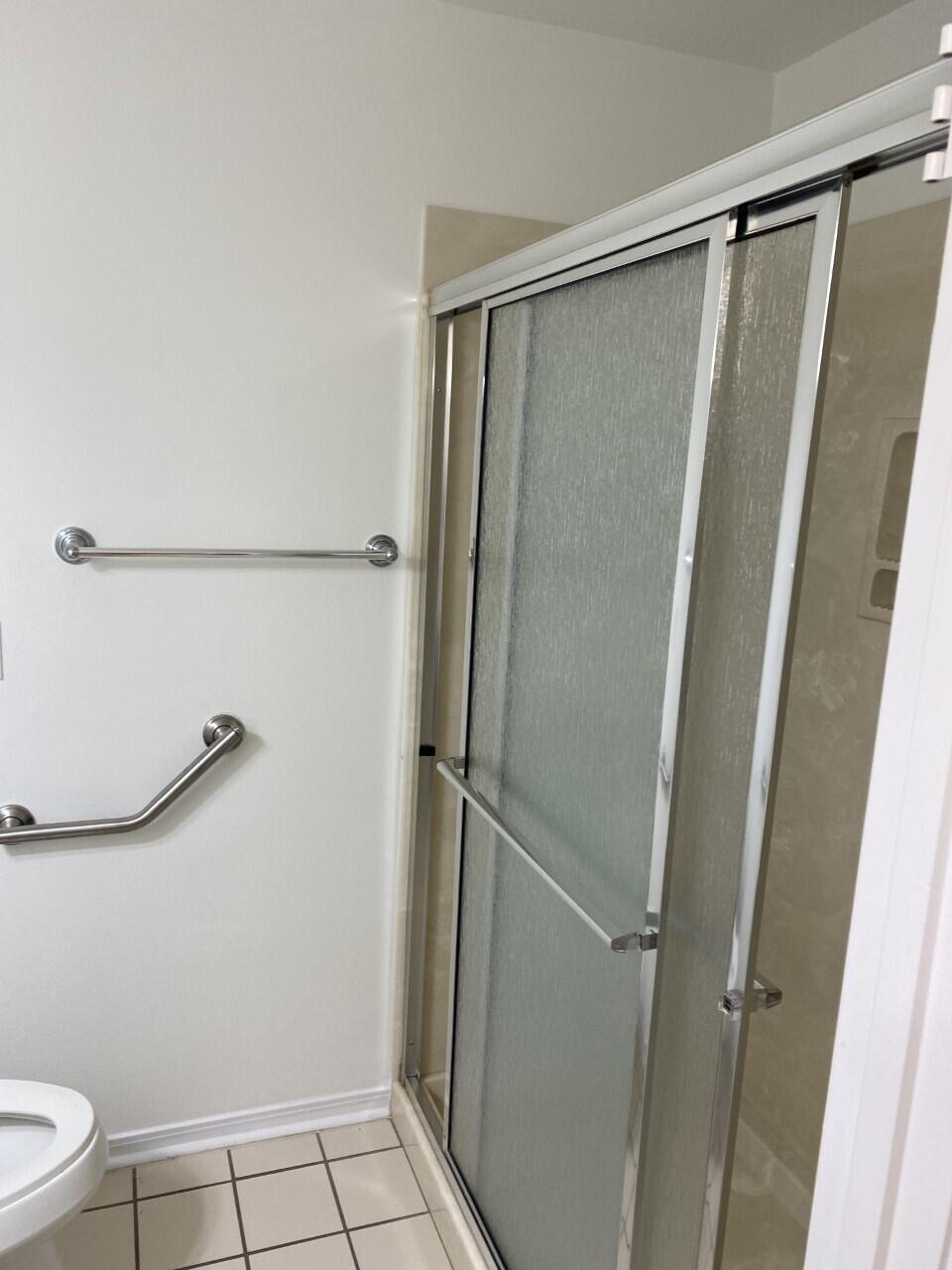 SHADY LANE - Residential Lease