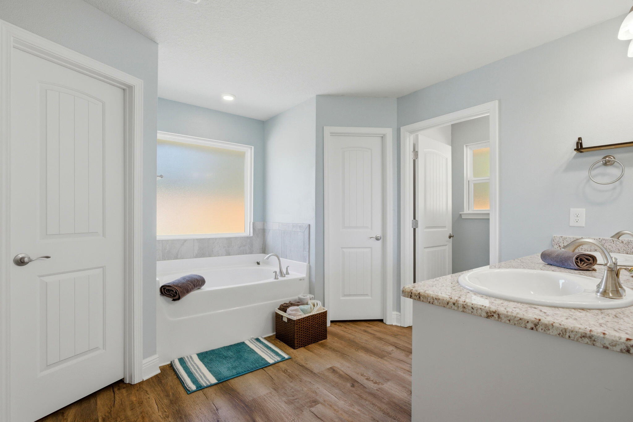 HOLLEY BY THE SEA - Residential