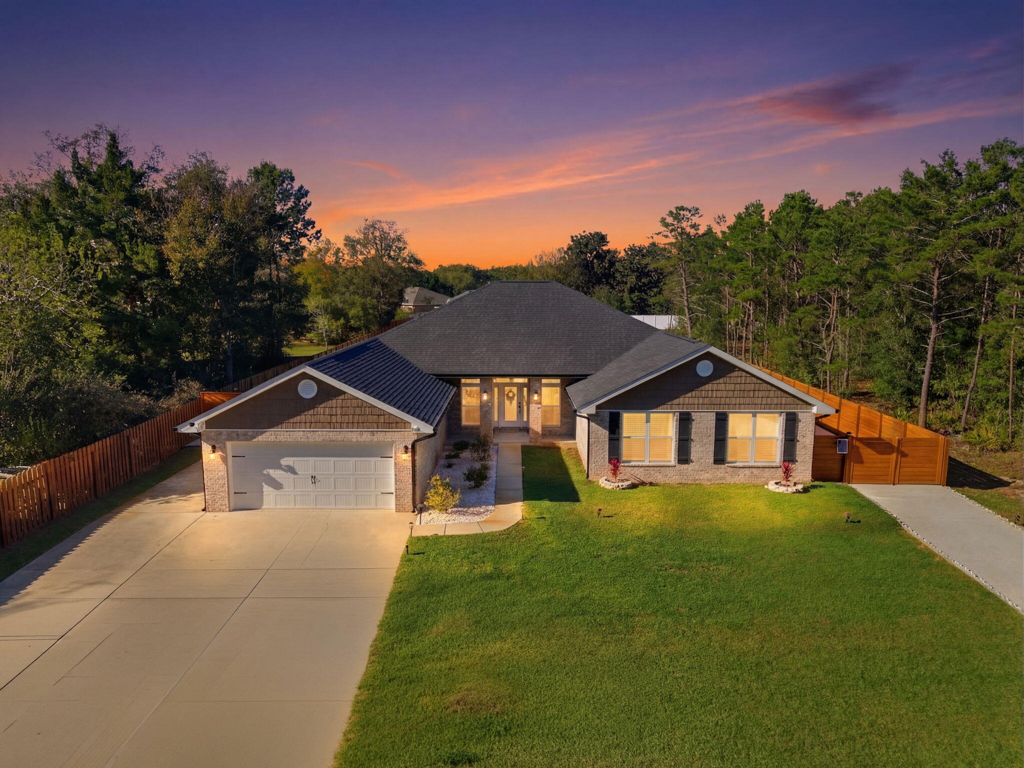 HOLLEY BY THE SEA - Residential