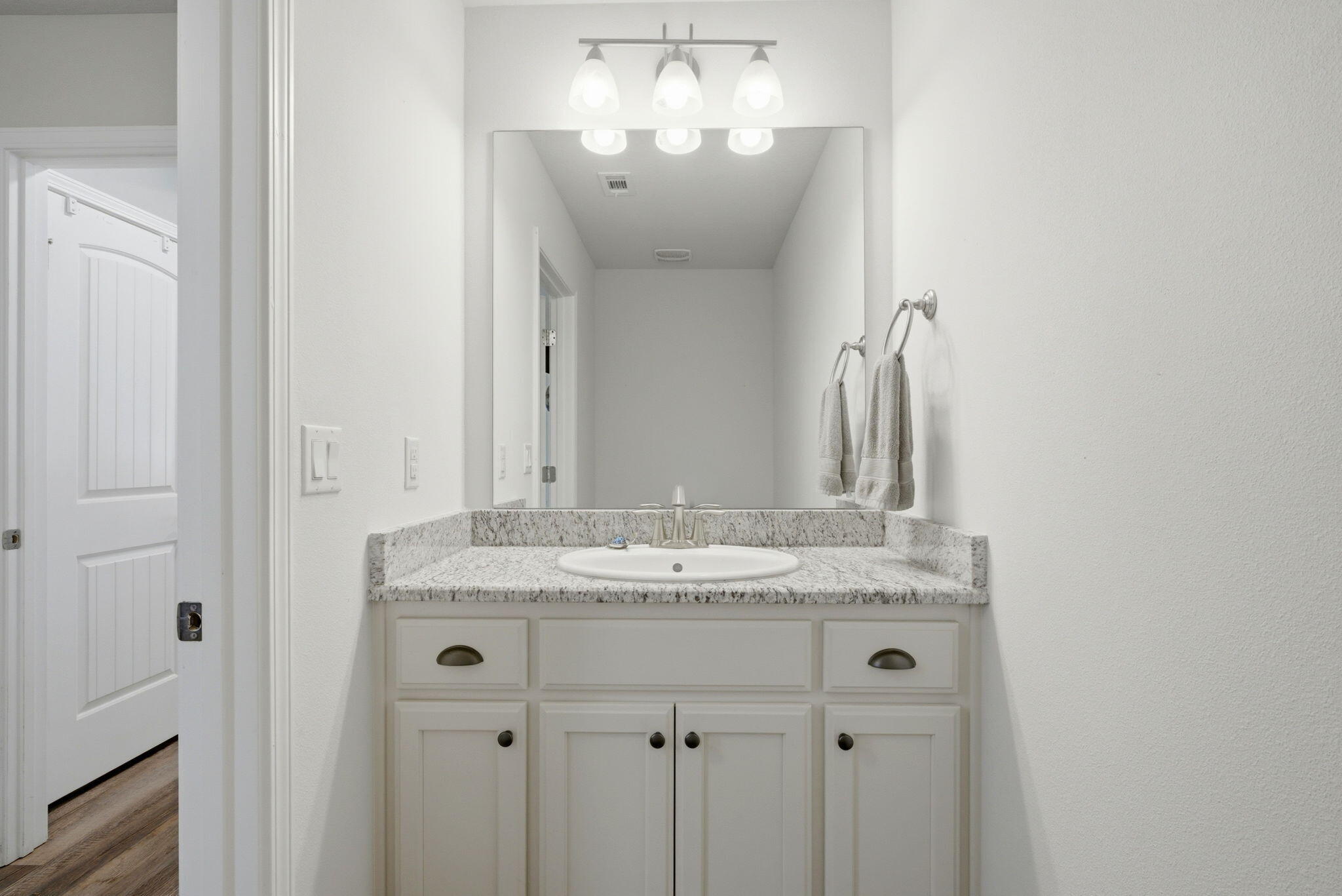 HOLLEY BY THE SEA - Residential