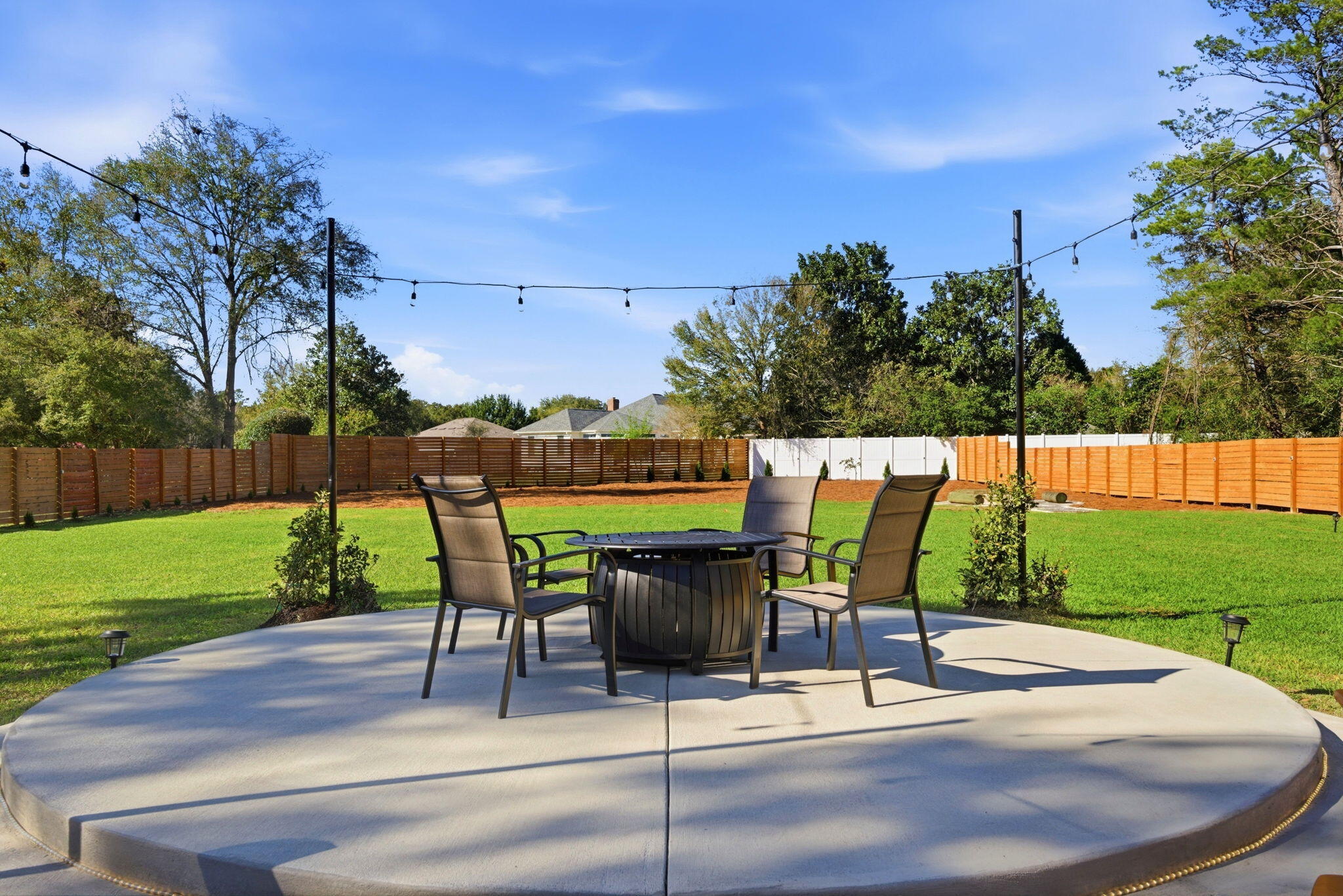 HOLLEY BY THE SEA - Residential