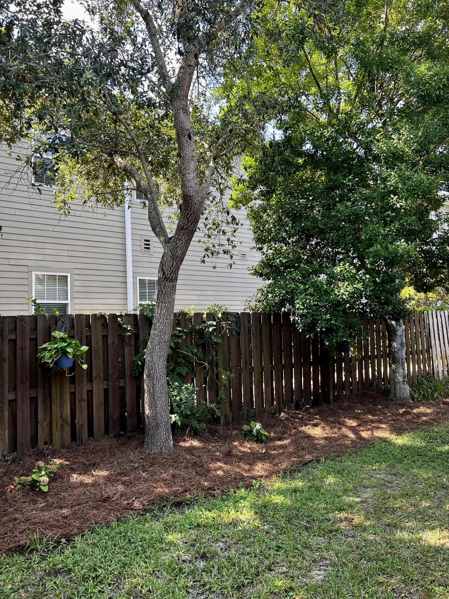 DIAMOND LAKES - Residential