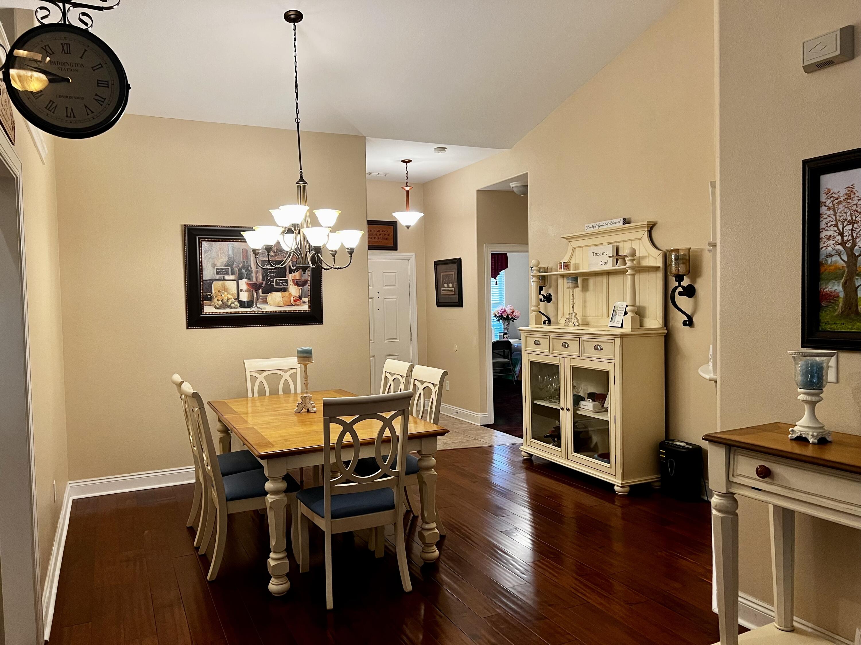 DIAMOND LAKES - Residential