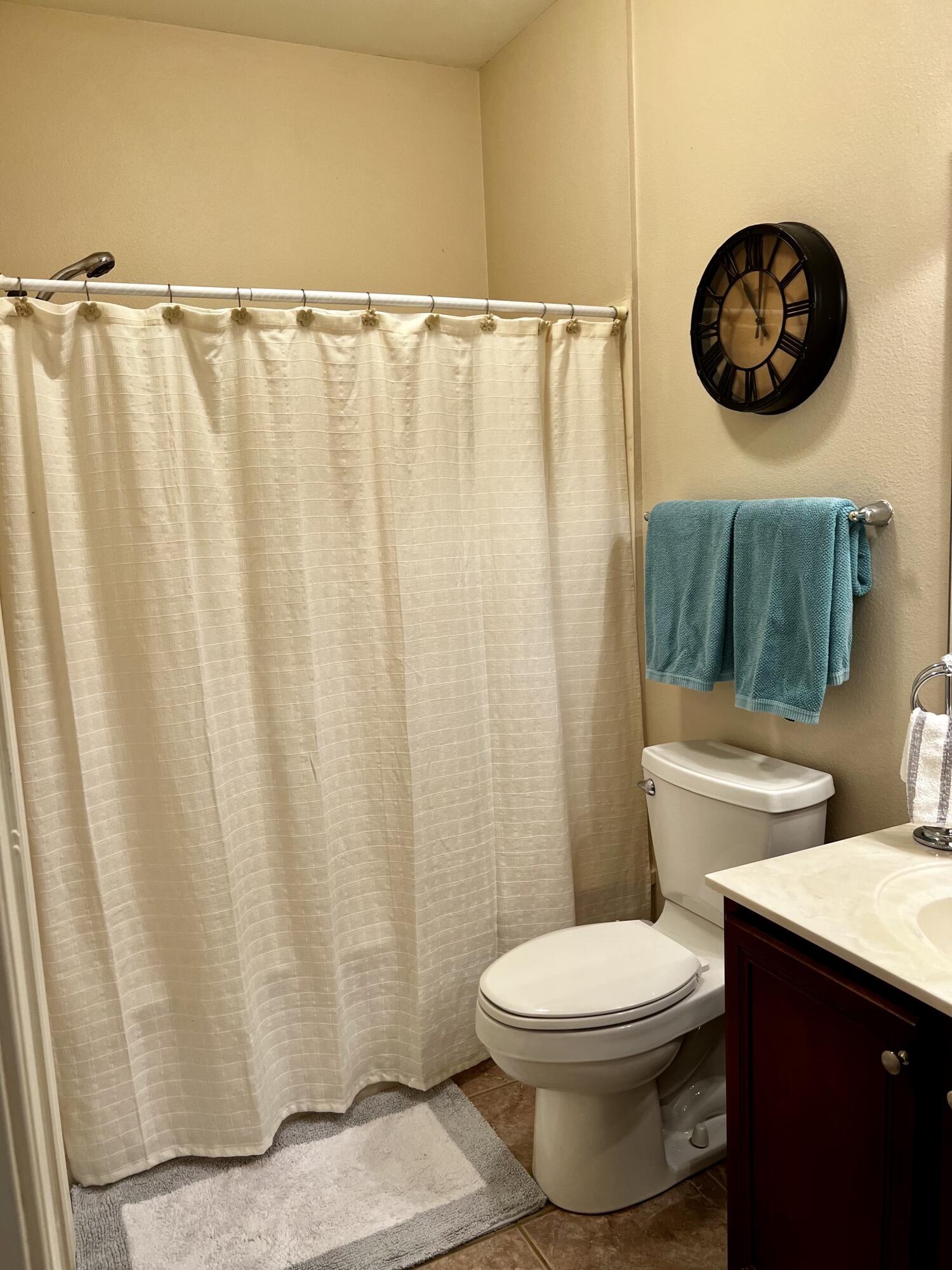 DIAMOND LAKES - Residential