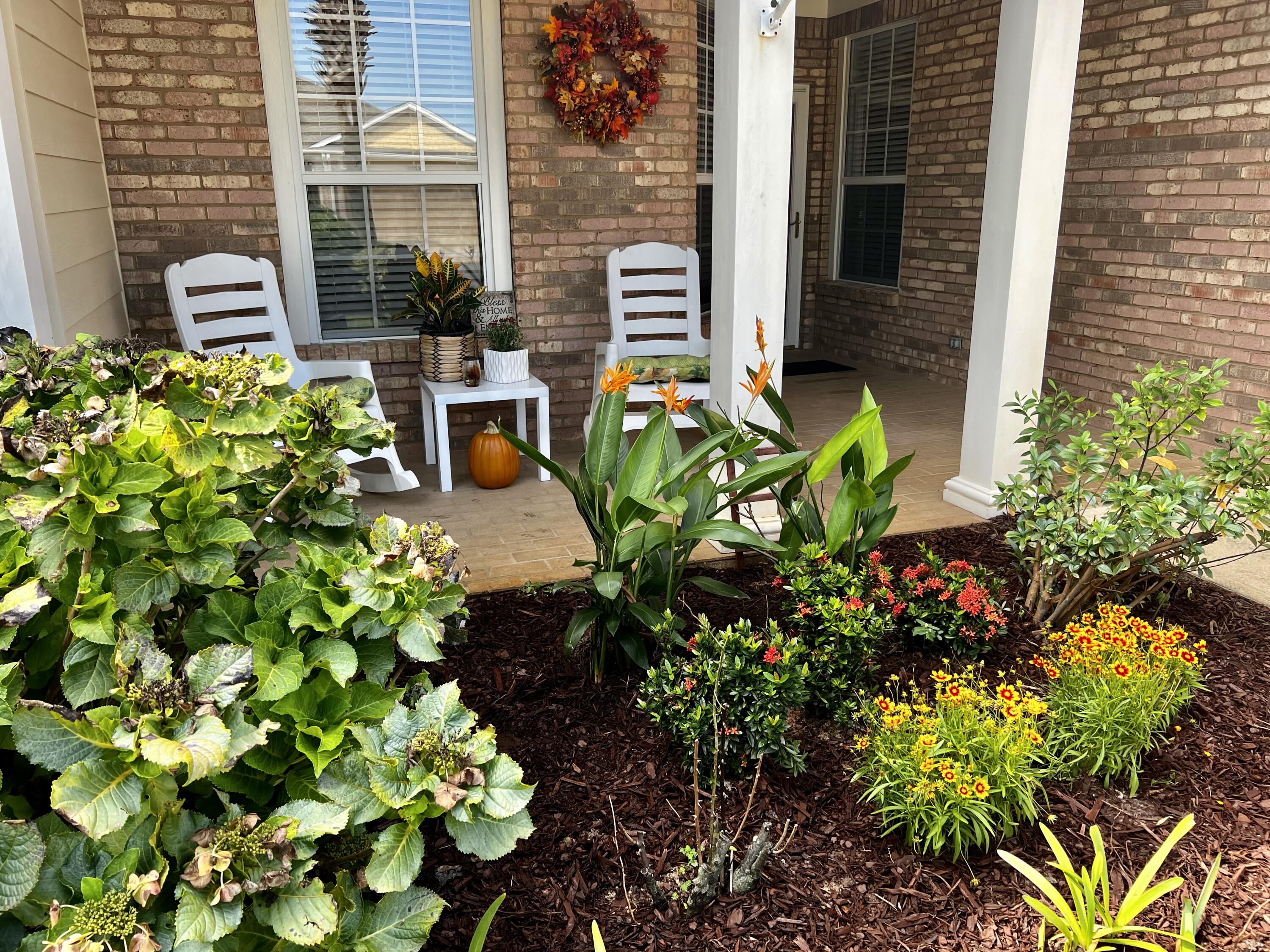 DIAMOND LAKES - Residential