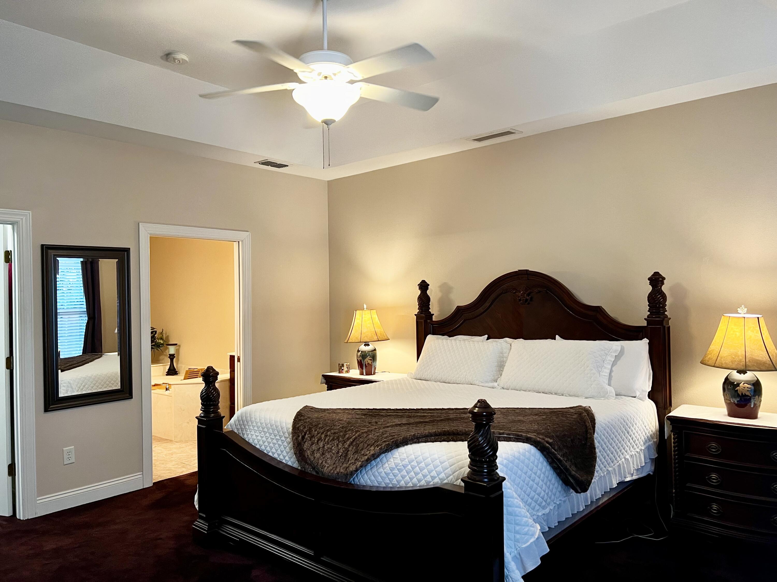 DIAMOND LAKES - Residential