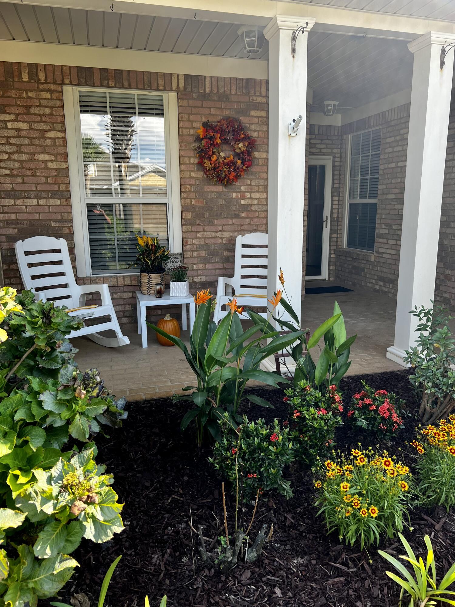 DIAMOND LAKES - Residential