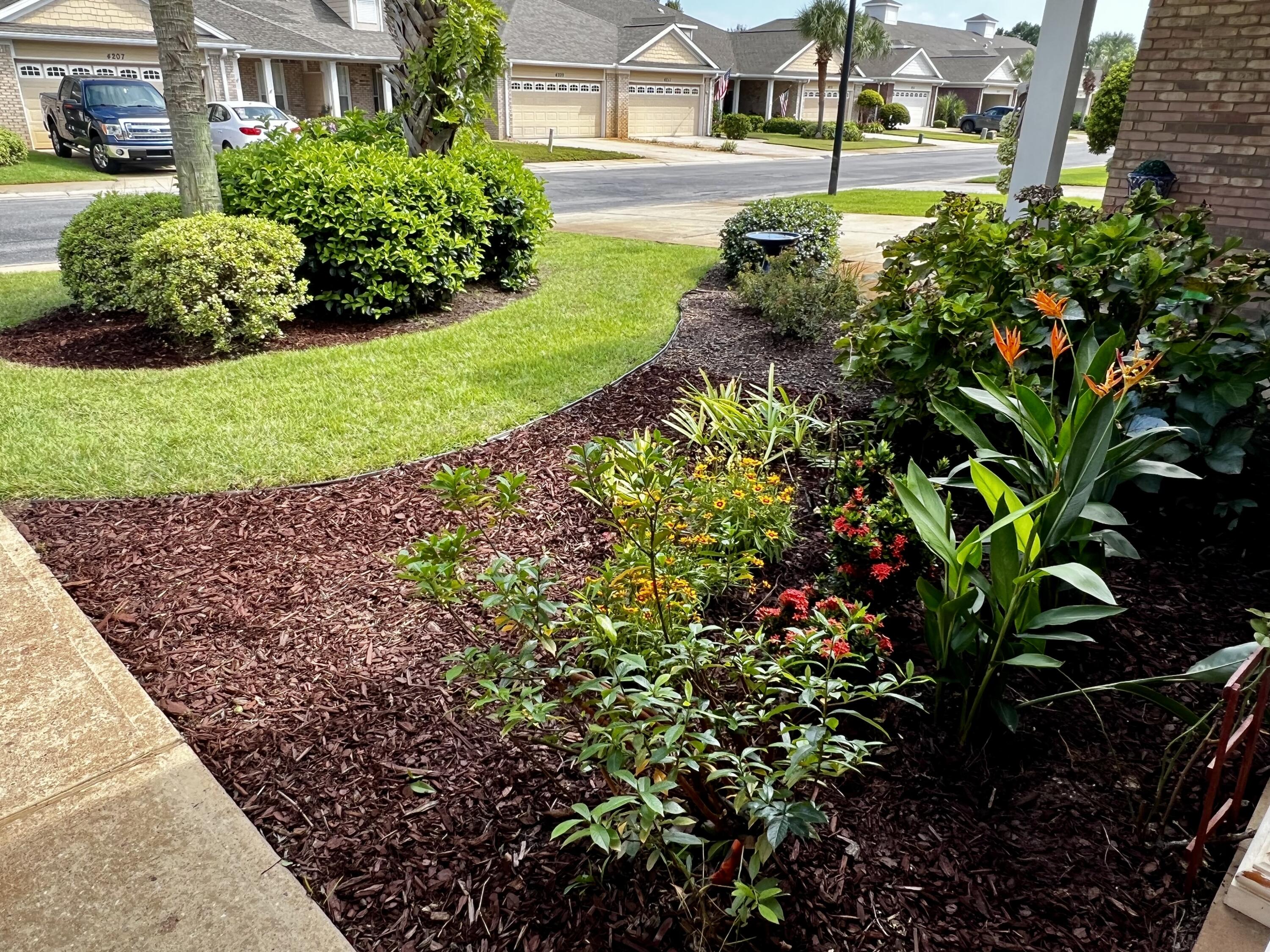 DIAMOND LAKES - Residential