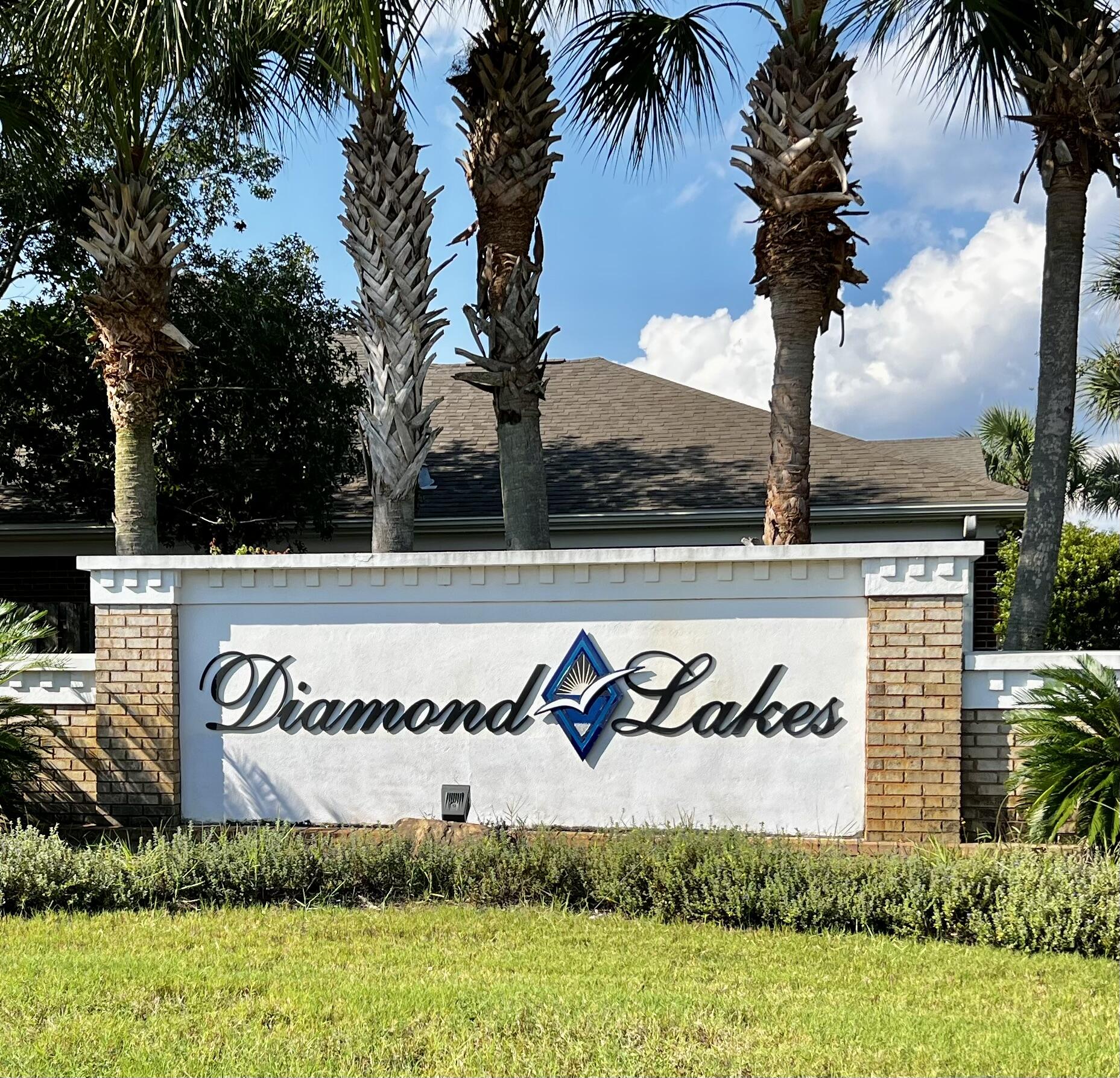 DIAMOND LAKES - Residential