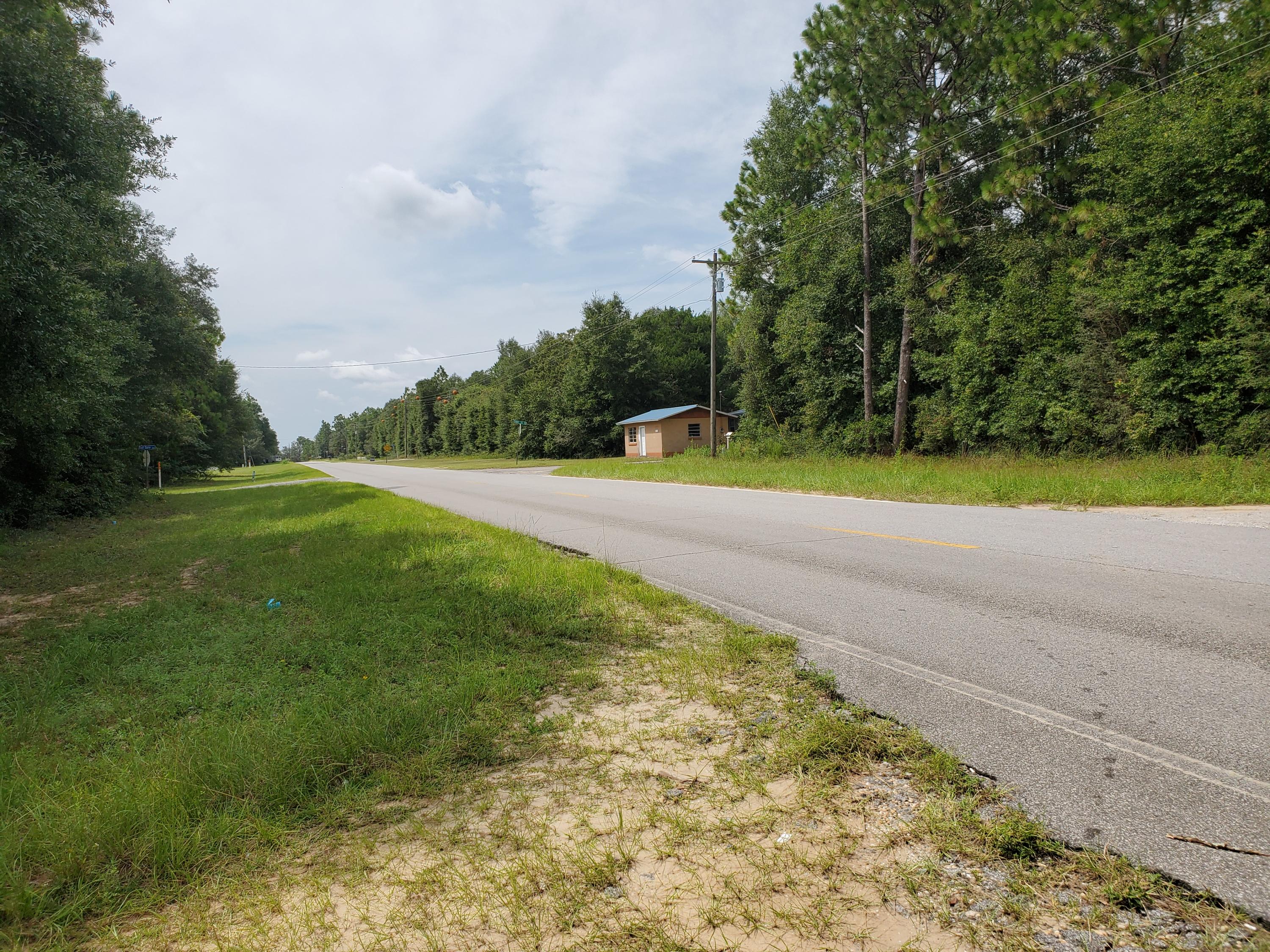 LAKEWOOD ESTATES - Land