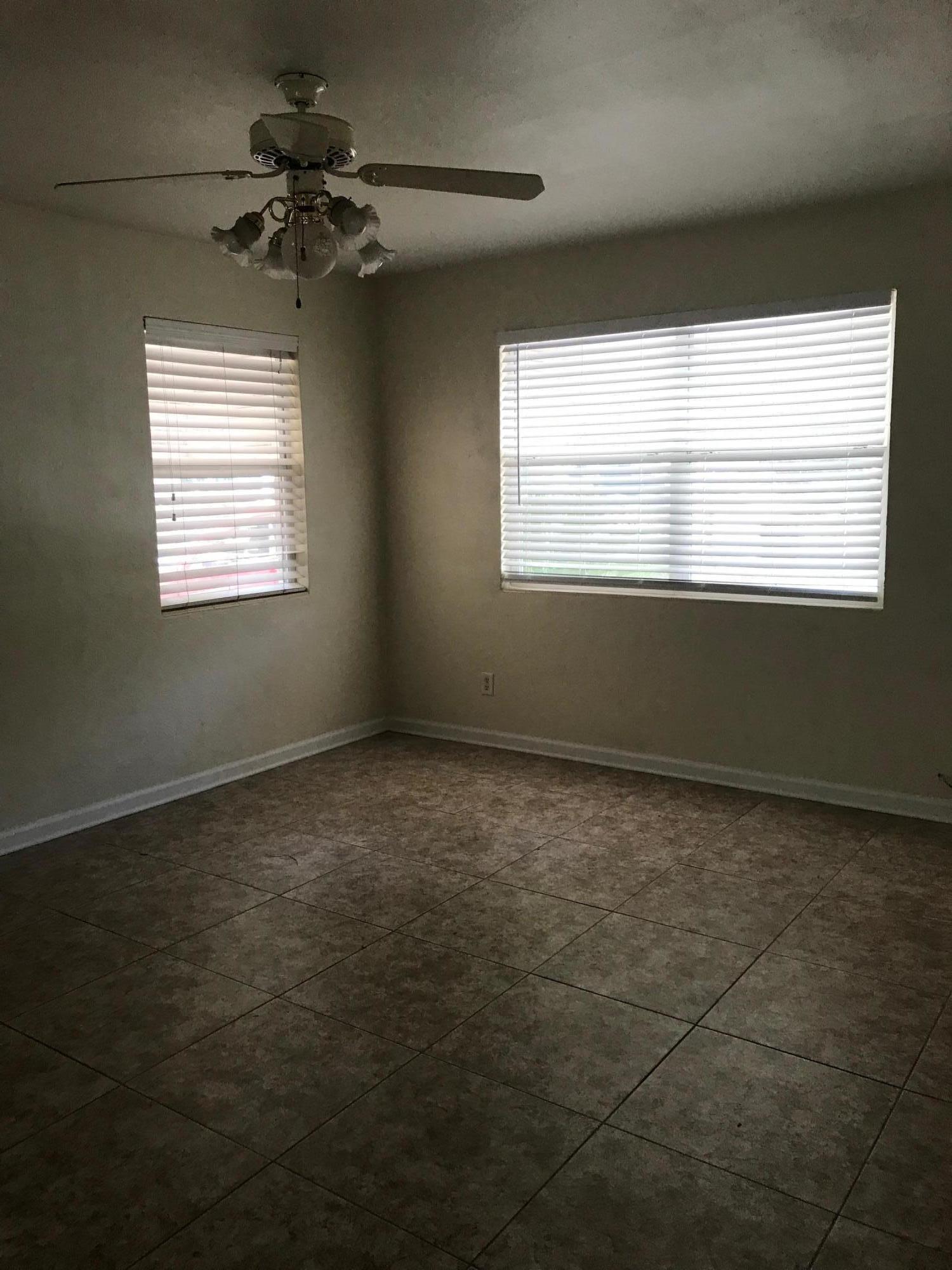 SEABREEZE 3RD ADDN - Residential