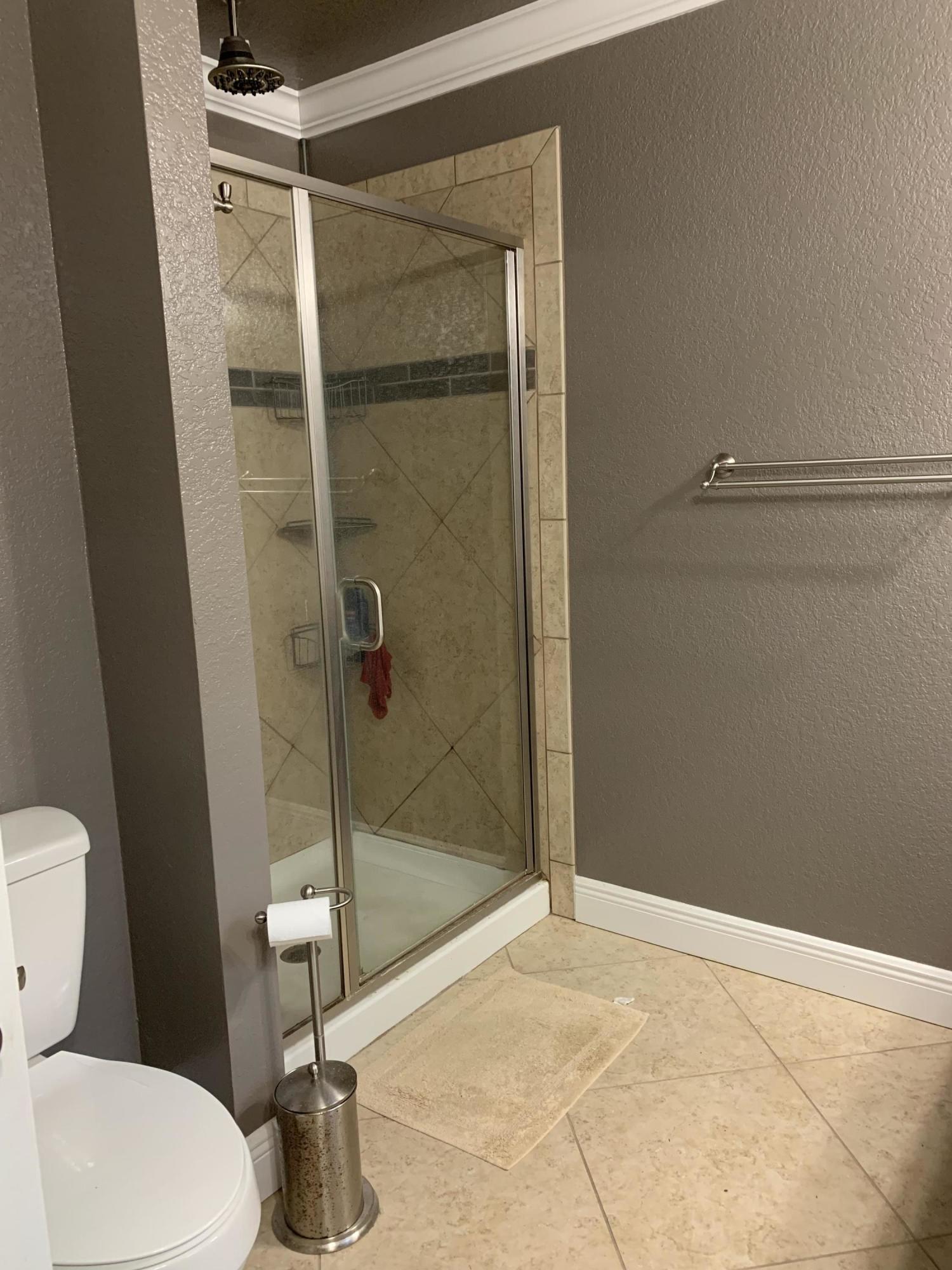 PINECREST HILLS - Residential