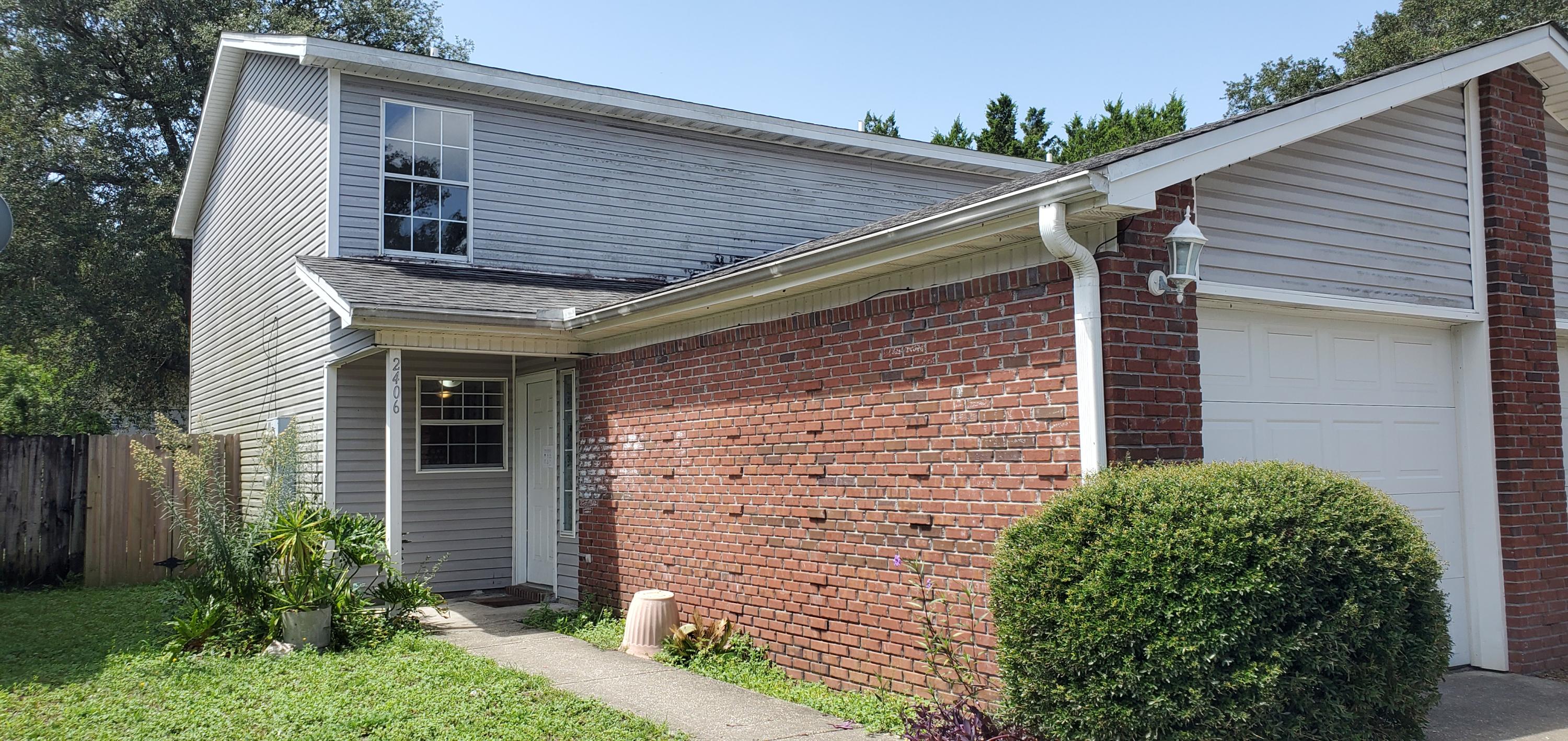 * Well Maintained by a Motivated Seller * Seller installed new LVP flooring in Living/Dining Room * Unit has an attached garage, fenced back yard. inside laundry * Very large master bedroom & bath, plus walk in closet. * This Unit: is a Corner/End Unit * 2020 New Electrical Panel & New Rear Entry Door * 2018 Replaced Privacy Fence * 2017 New HVAC * 2017 - Upstairs Bath New Flooring (LVP) & Replaced Toilet *2015 New Roof * 2015 New Kitchen Counter-tops, New Carpet at Stairs & in Bedrooms * Interior Paint Throughout *