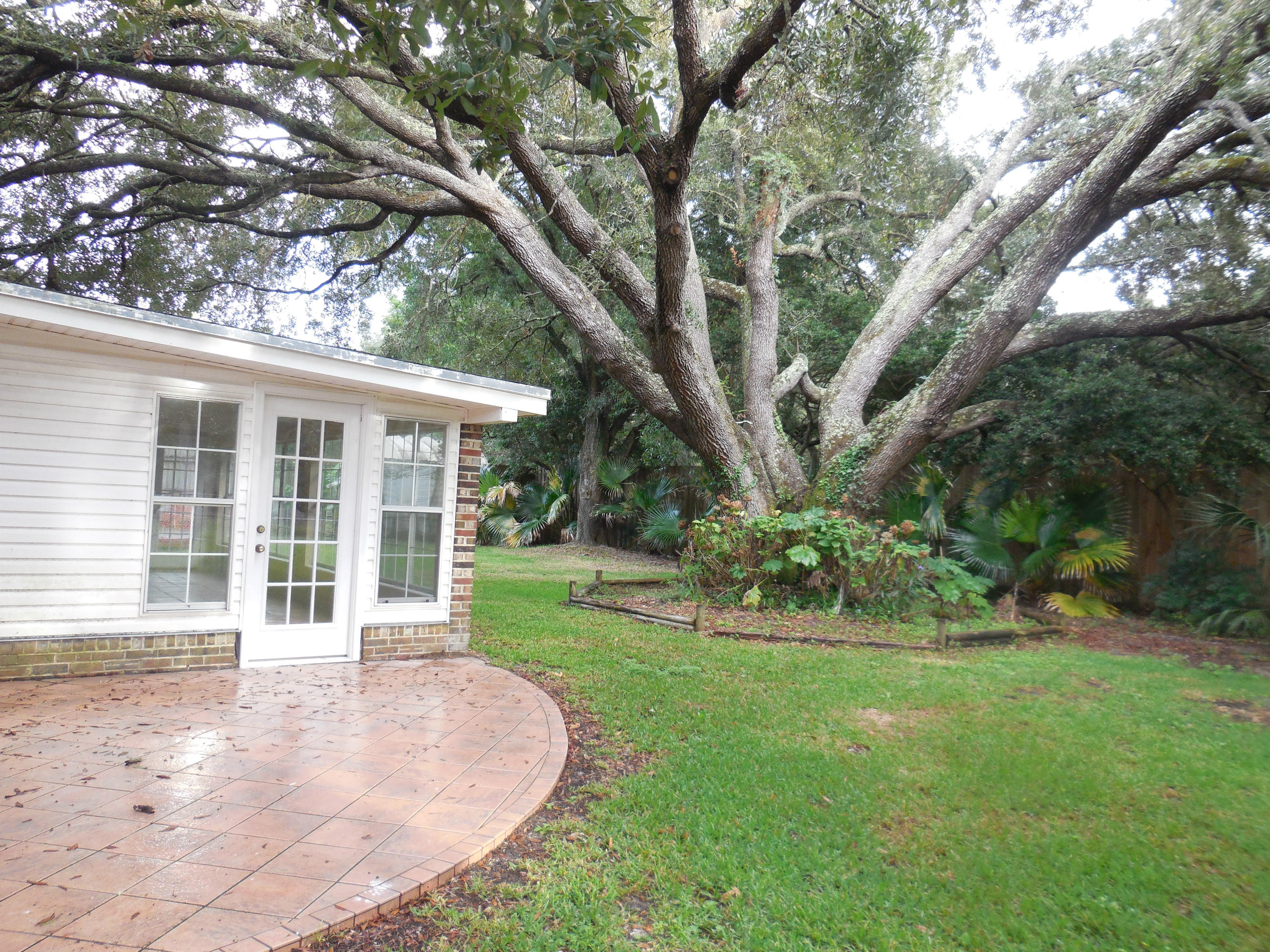 PINEDALE 1ST ADDN - Residential