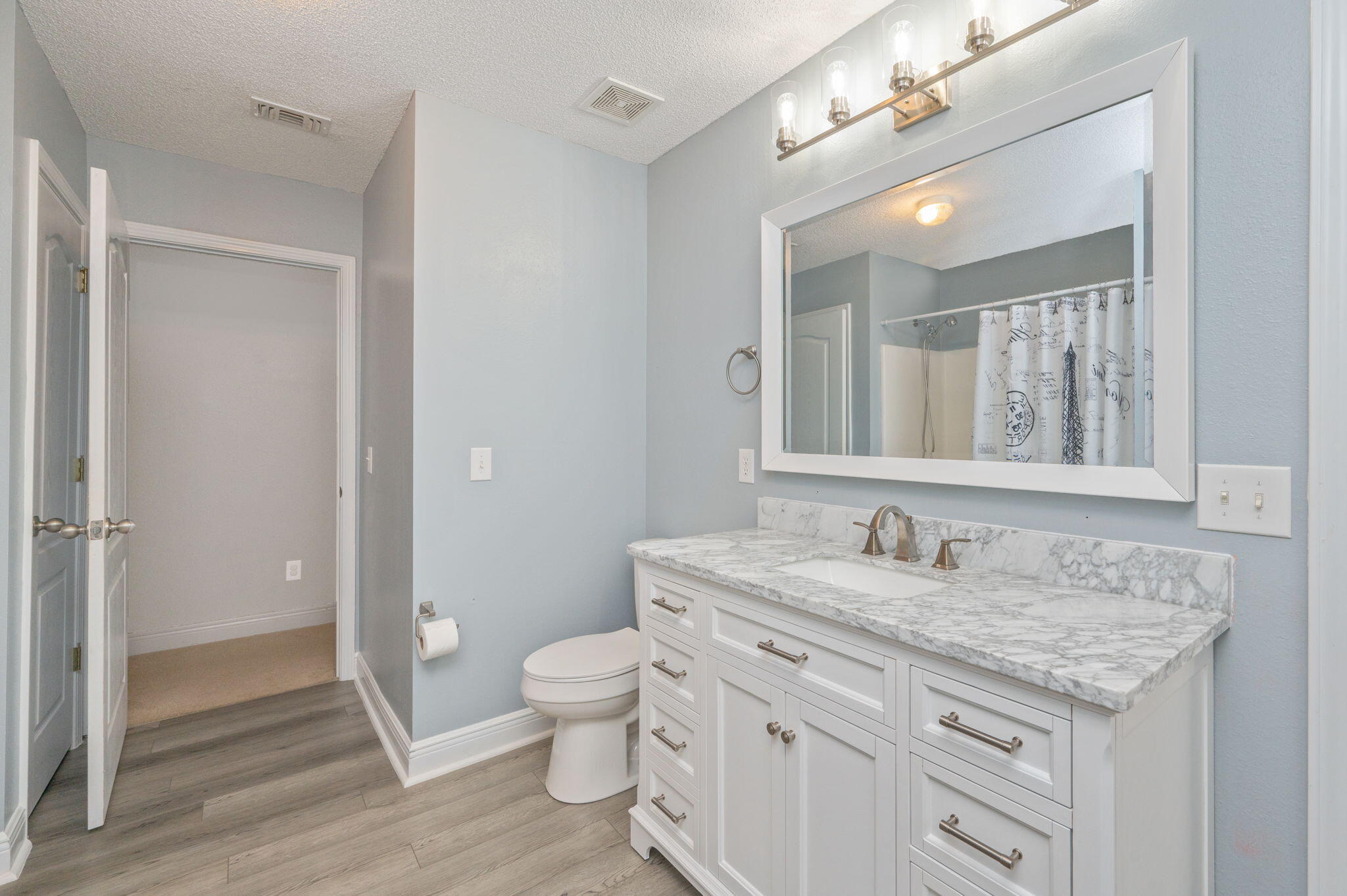 FOX VALLEY - Residential