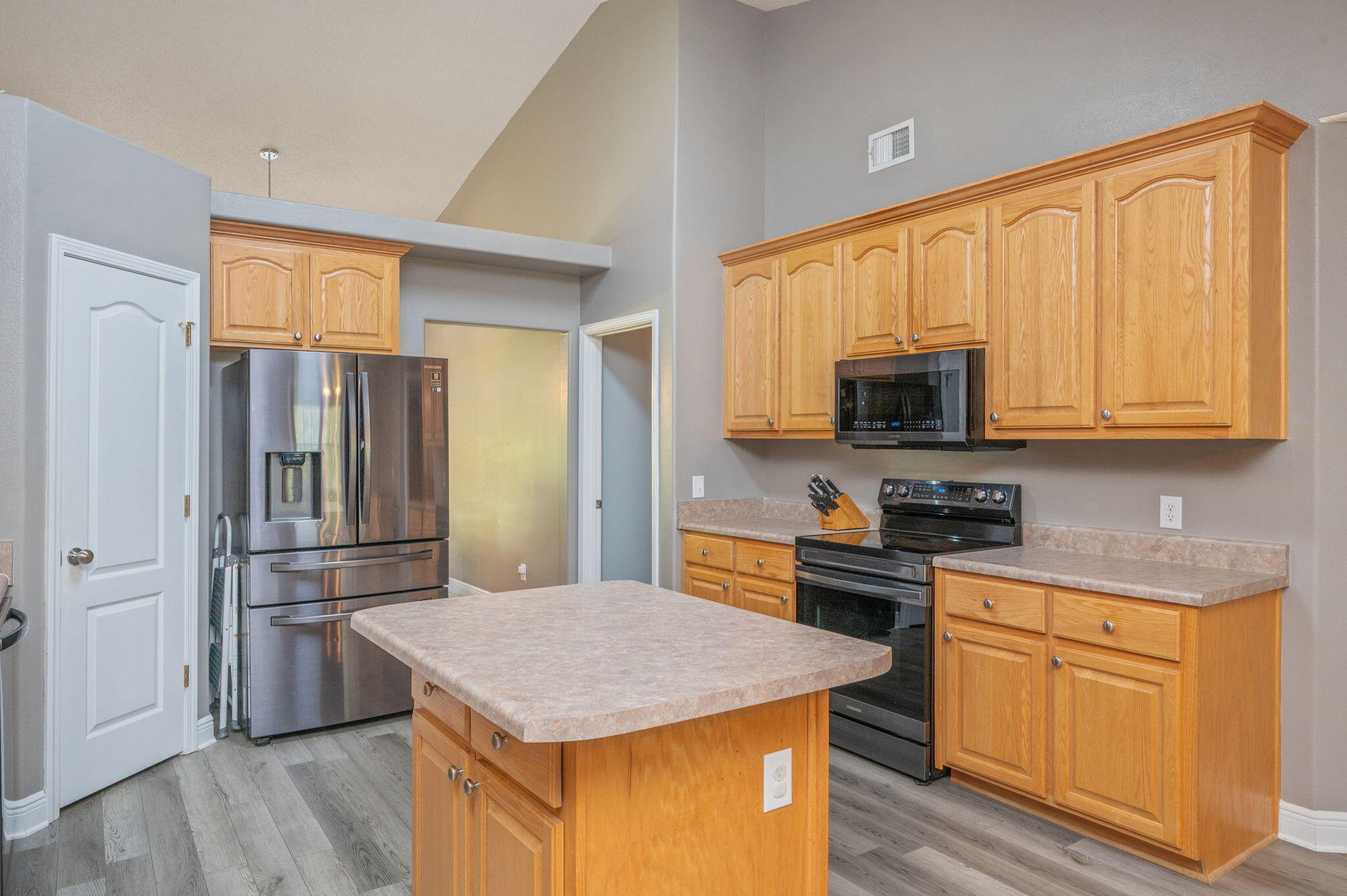 FOX VALLEY - Residential