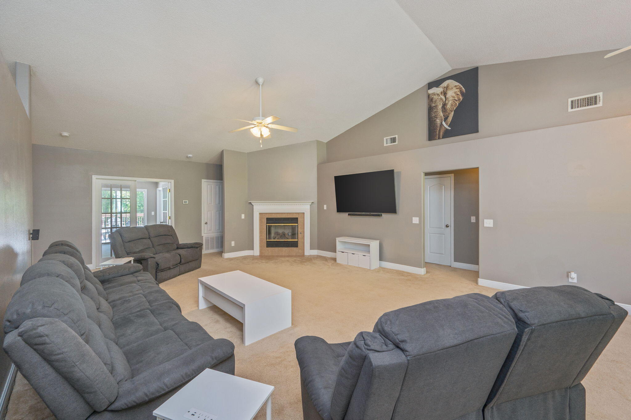 FOX VALLEY - Residential