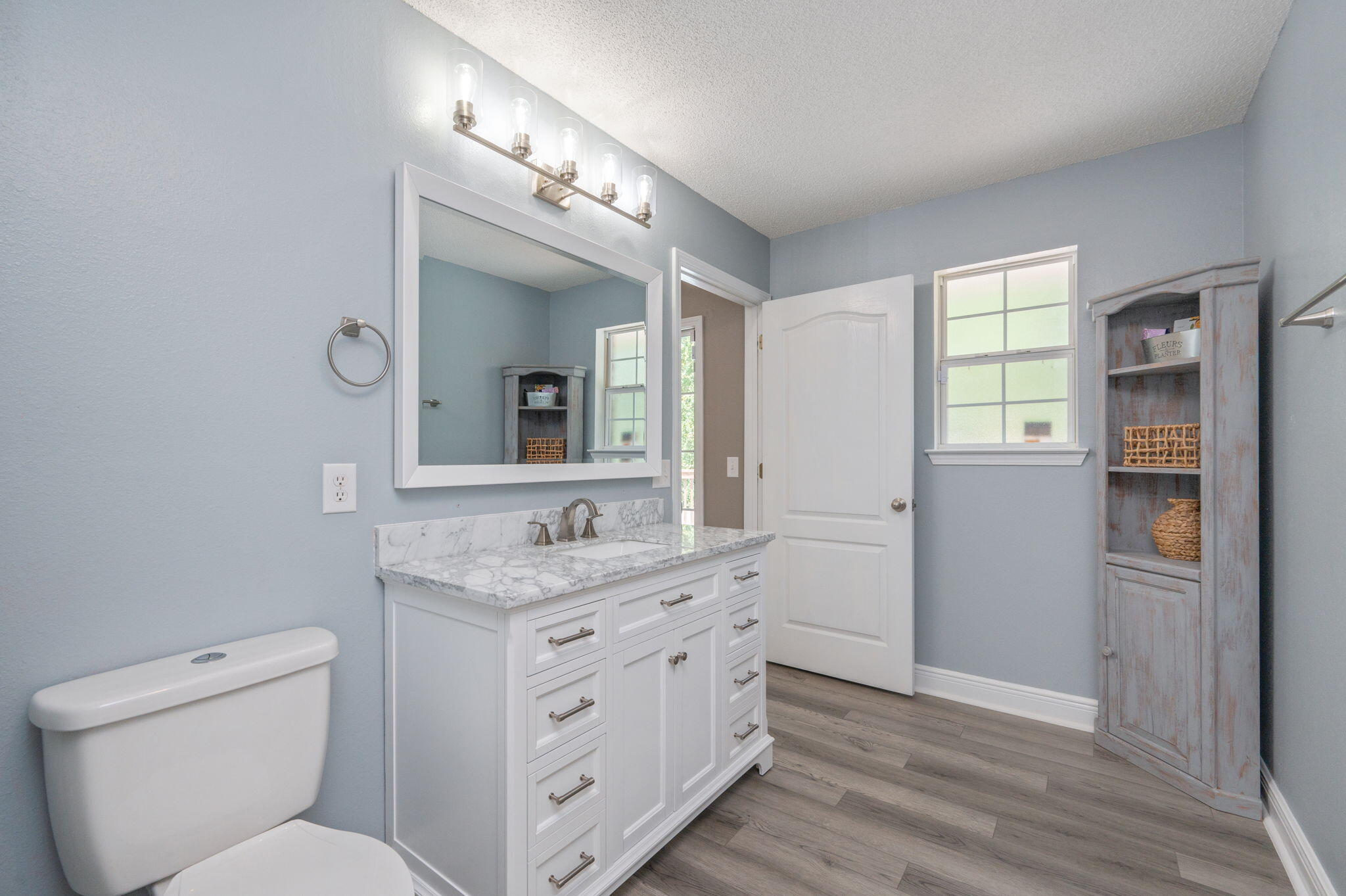 FOX VALLEY - Residential