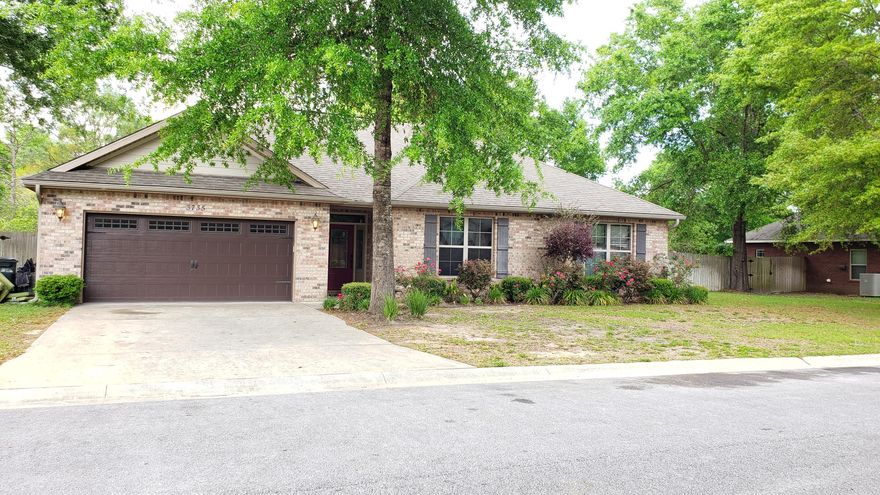 2013 Parade of Home Entry, Bay Oak Plan built by VA approved builder, Watree Construction ~ This 1962 sq ft open floor plan home is spacious with 4 bed / 2 baths. Low-Maintenance with All-Brick Exterior, Vinyl Trim. The interior includes an open concept, split bedrooms, tile in the wet areas, carpet in the bedrooms and living room. The kitchen features granite counter-tops/ bakers island /designer cabinets with soft close drawers/stainless steel appliances/ large pantry. The master bathroom has double vanity/garden tub/separate shower & large walk-in closet. The laundry room is convenient to all the bedrooms. Landscaped and located just minutes from Schools & Shopping in North Crestview