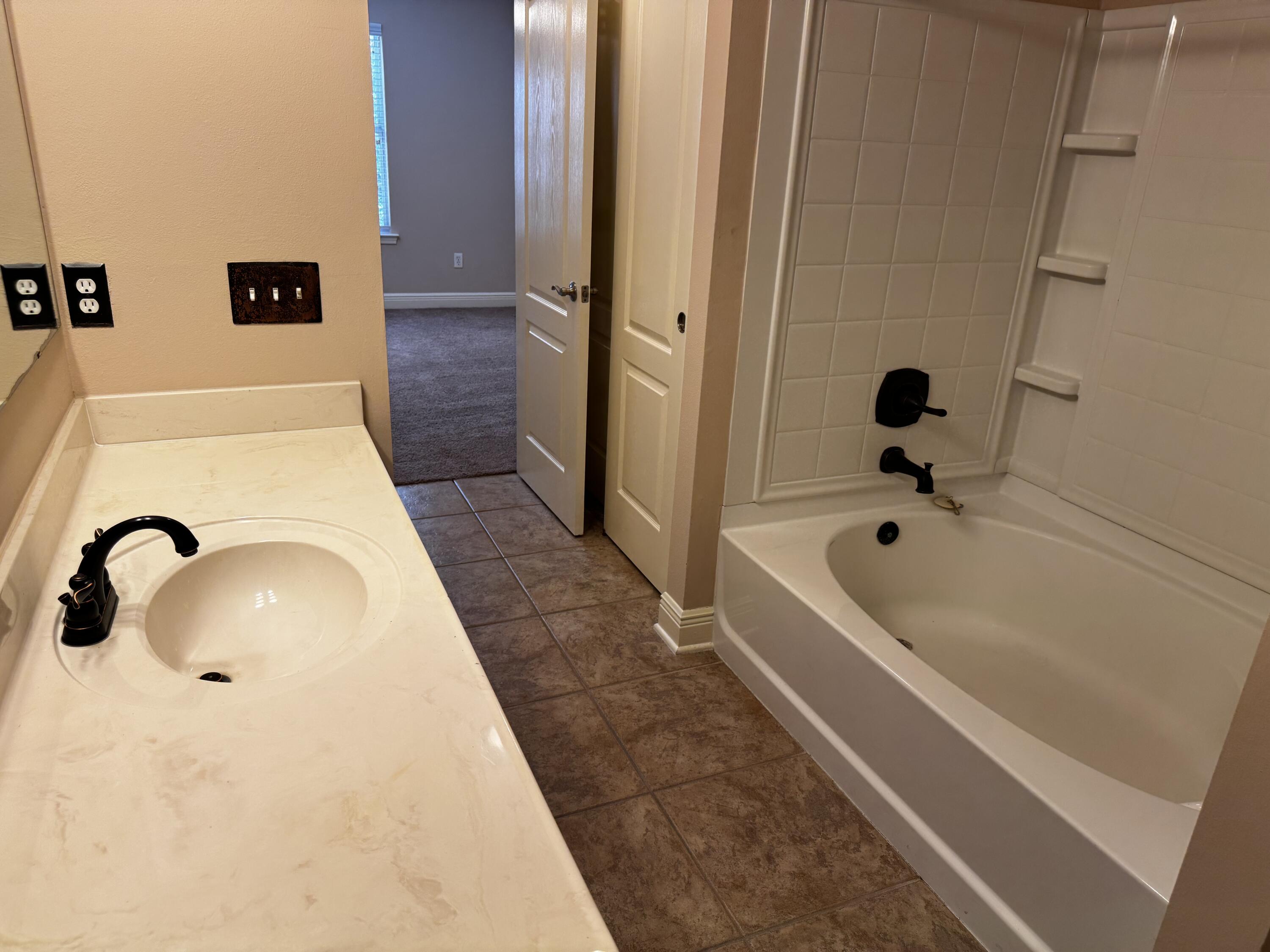 HADLEIGH HILLS T/H - Residential