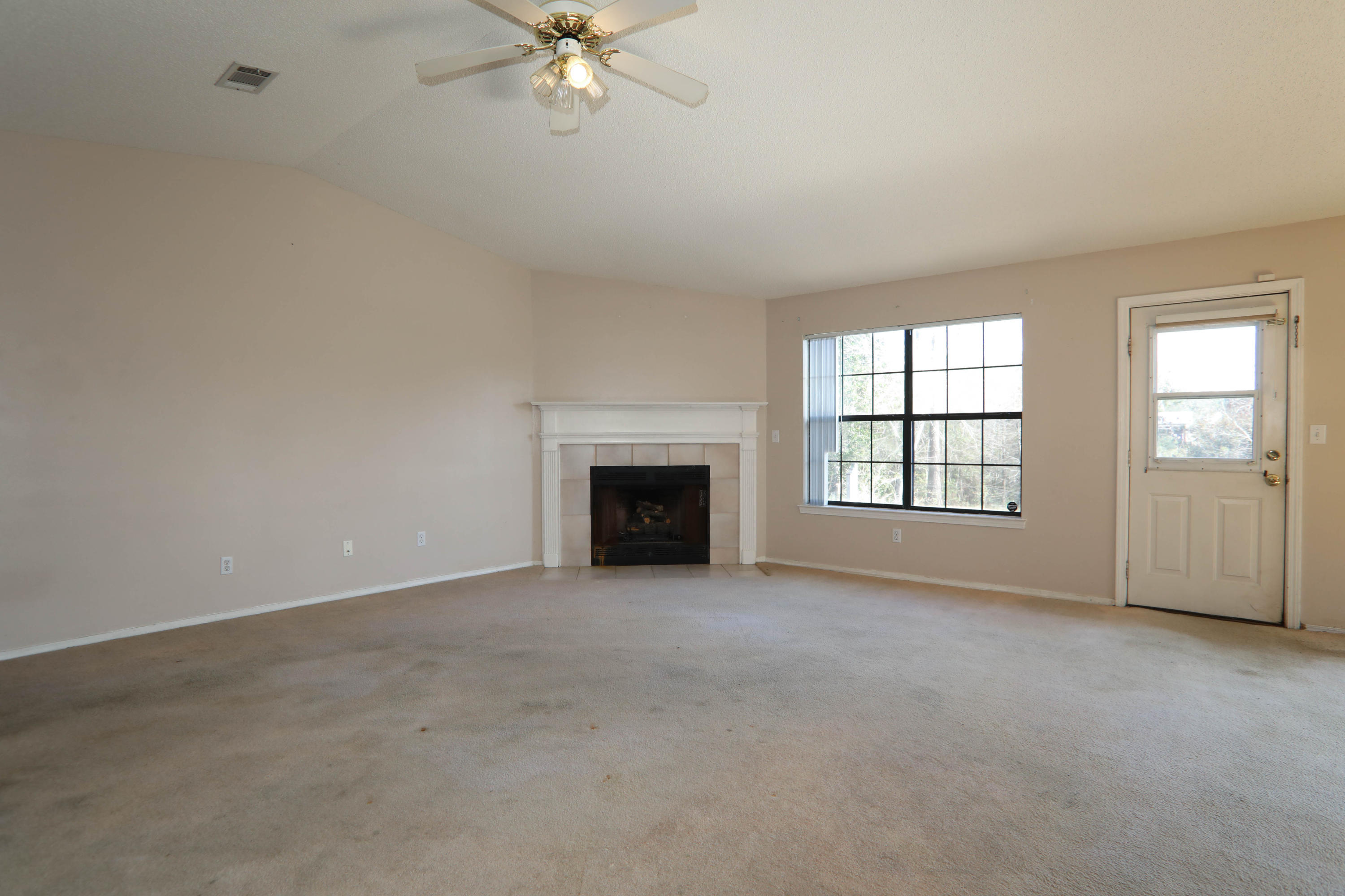 WYNNEHAVEN BEACH ESTATES - Residential