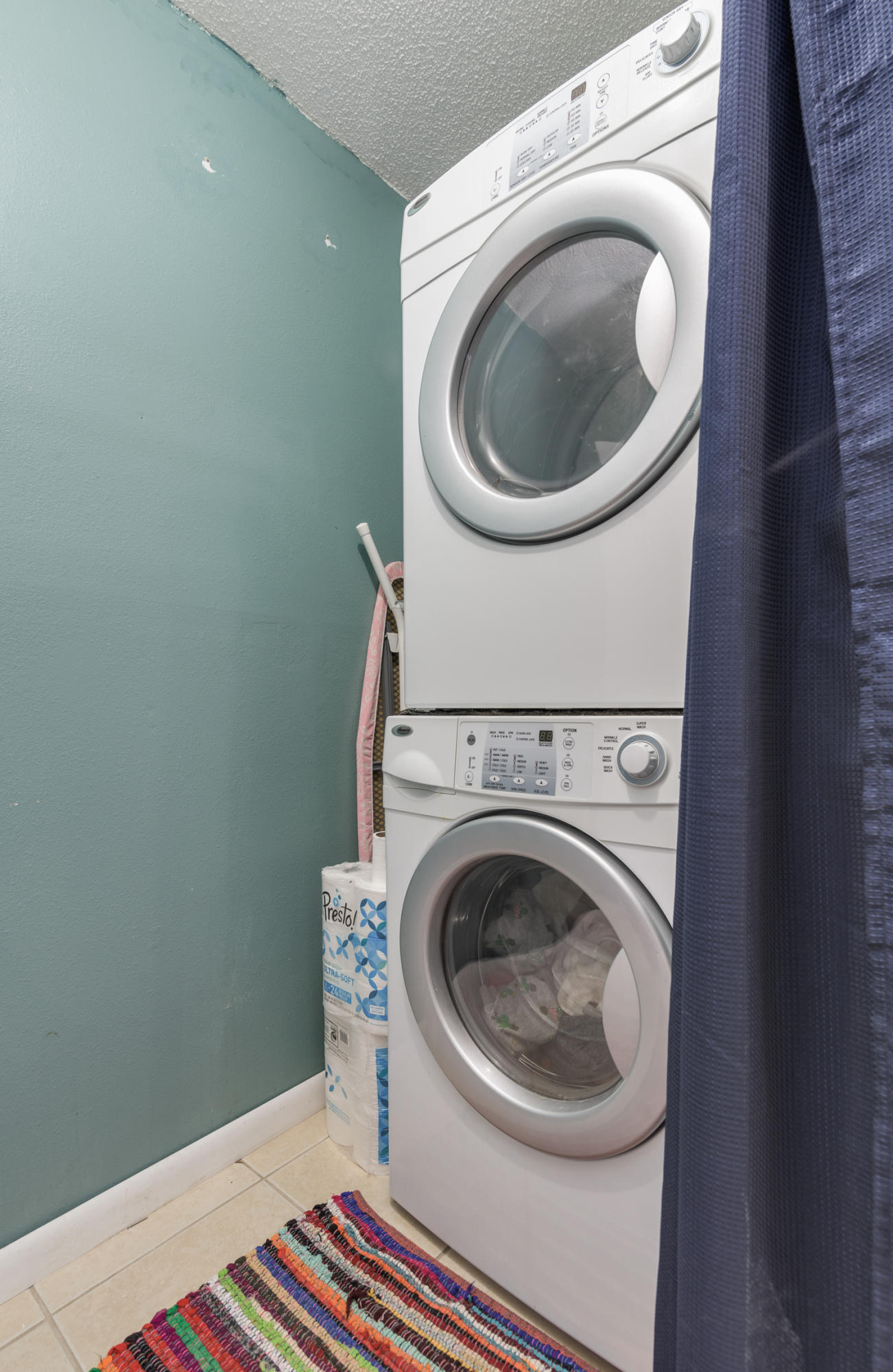 FIELD S/D 1ST ADDN - Residential