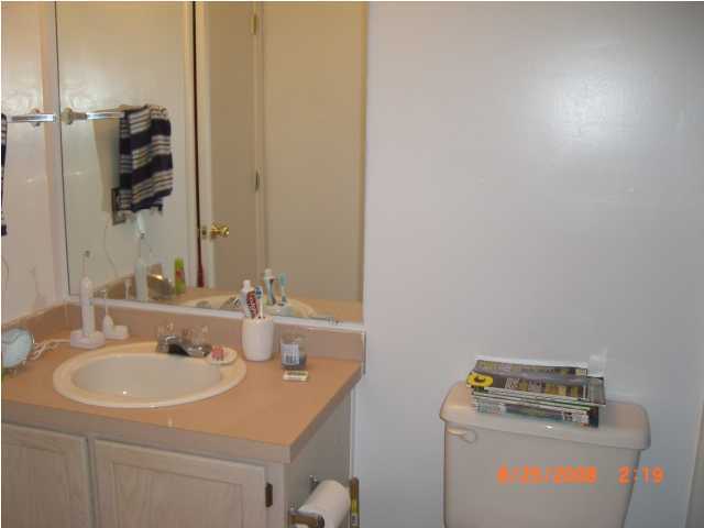 FOREST HILLS UNIT 1 - Residential Lease