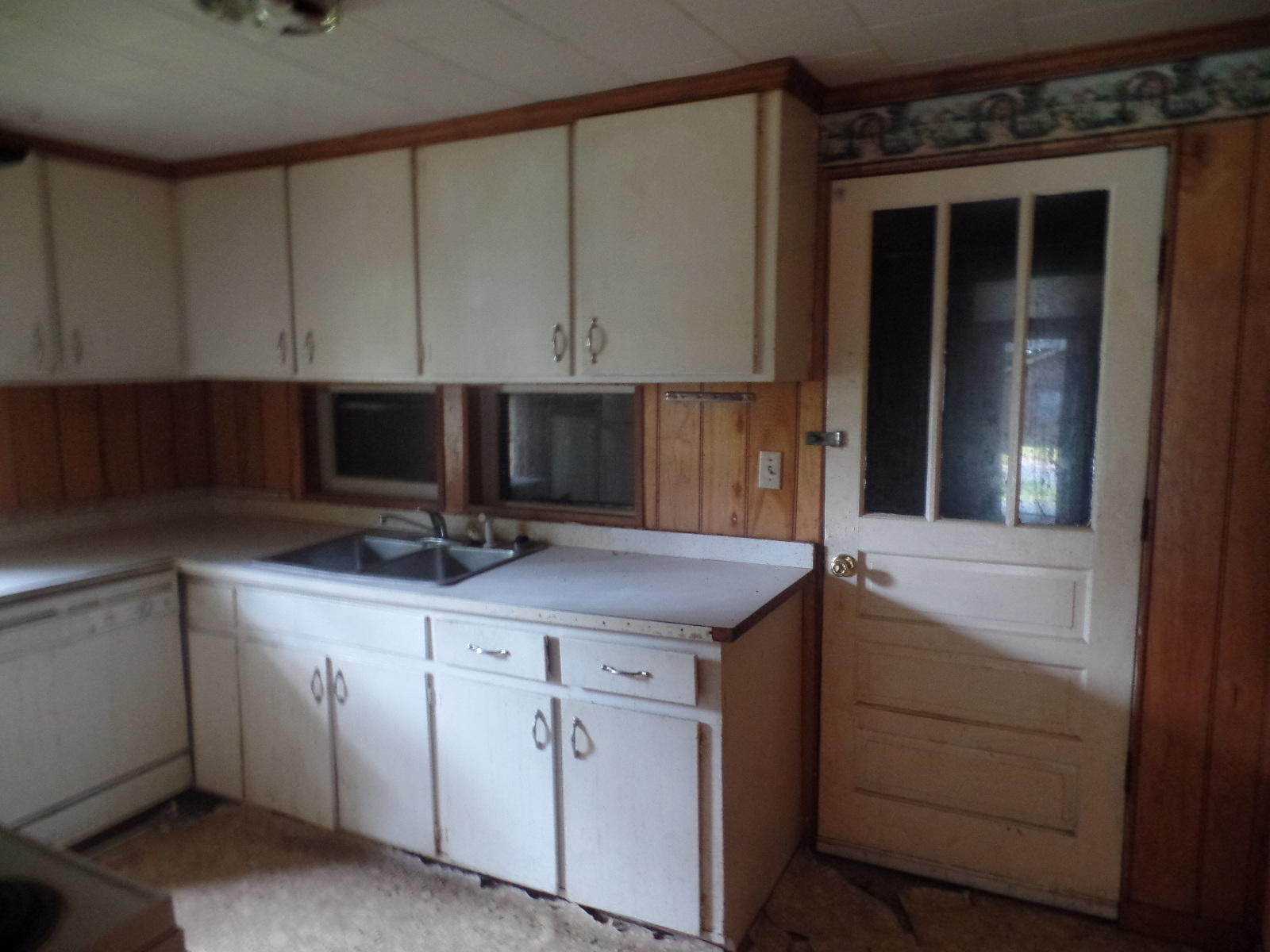 CRESTVIEW - Residential