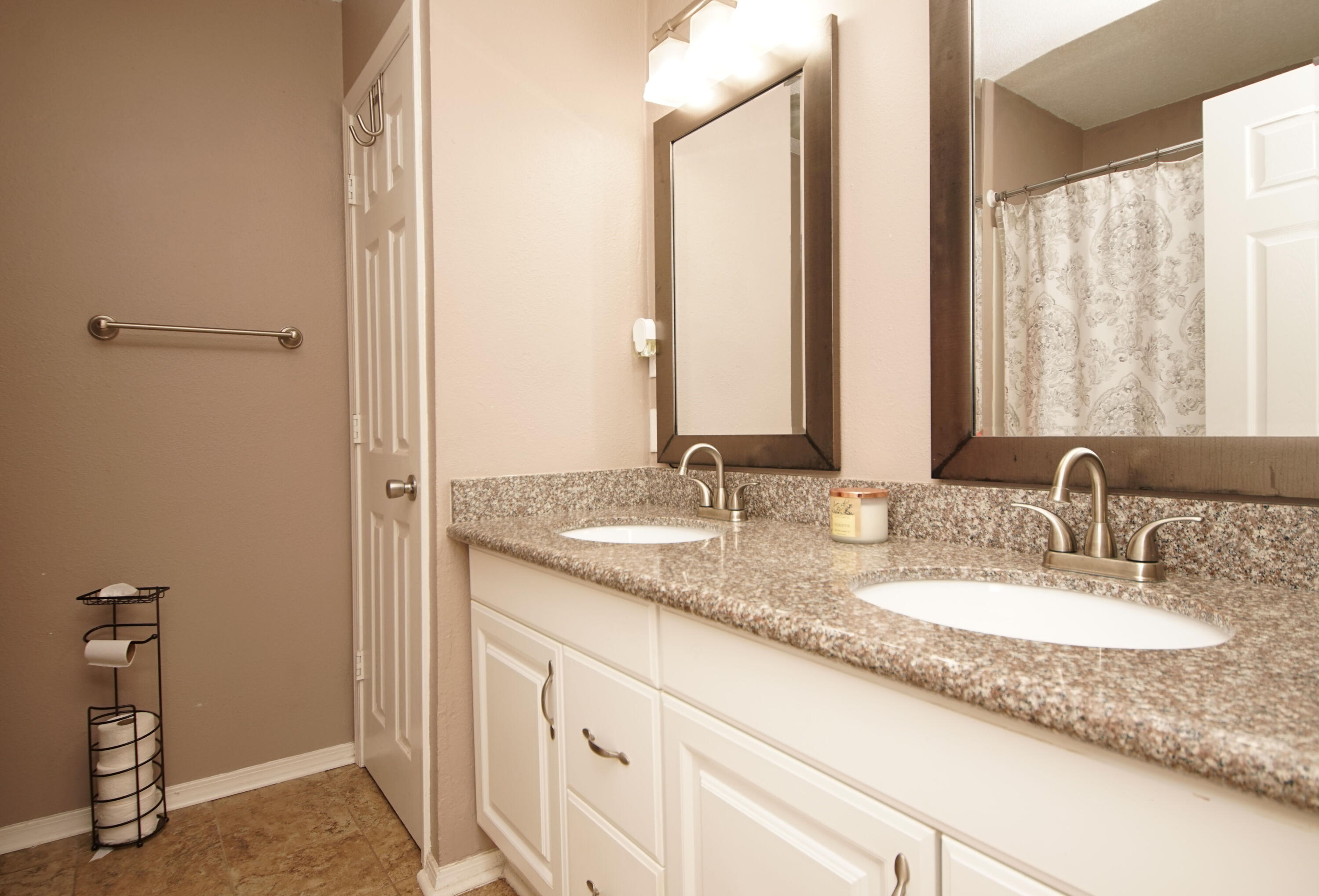 WYNNEHAVEN BEACH ESTATES - Residential