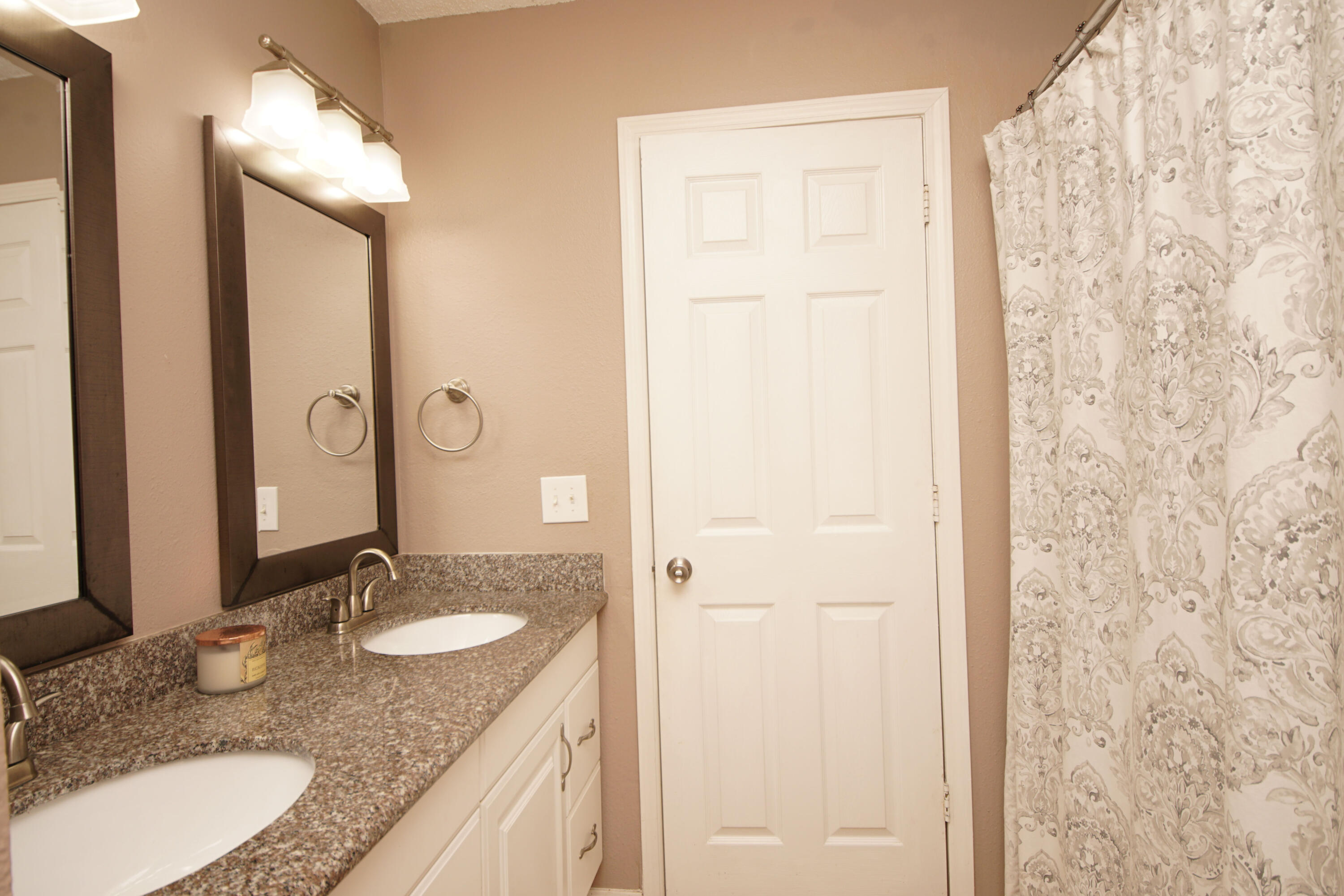 WYNNEHAVEN BEACH ESTATES - Residential