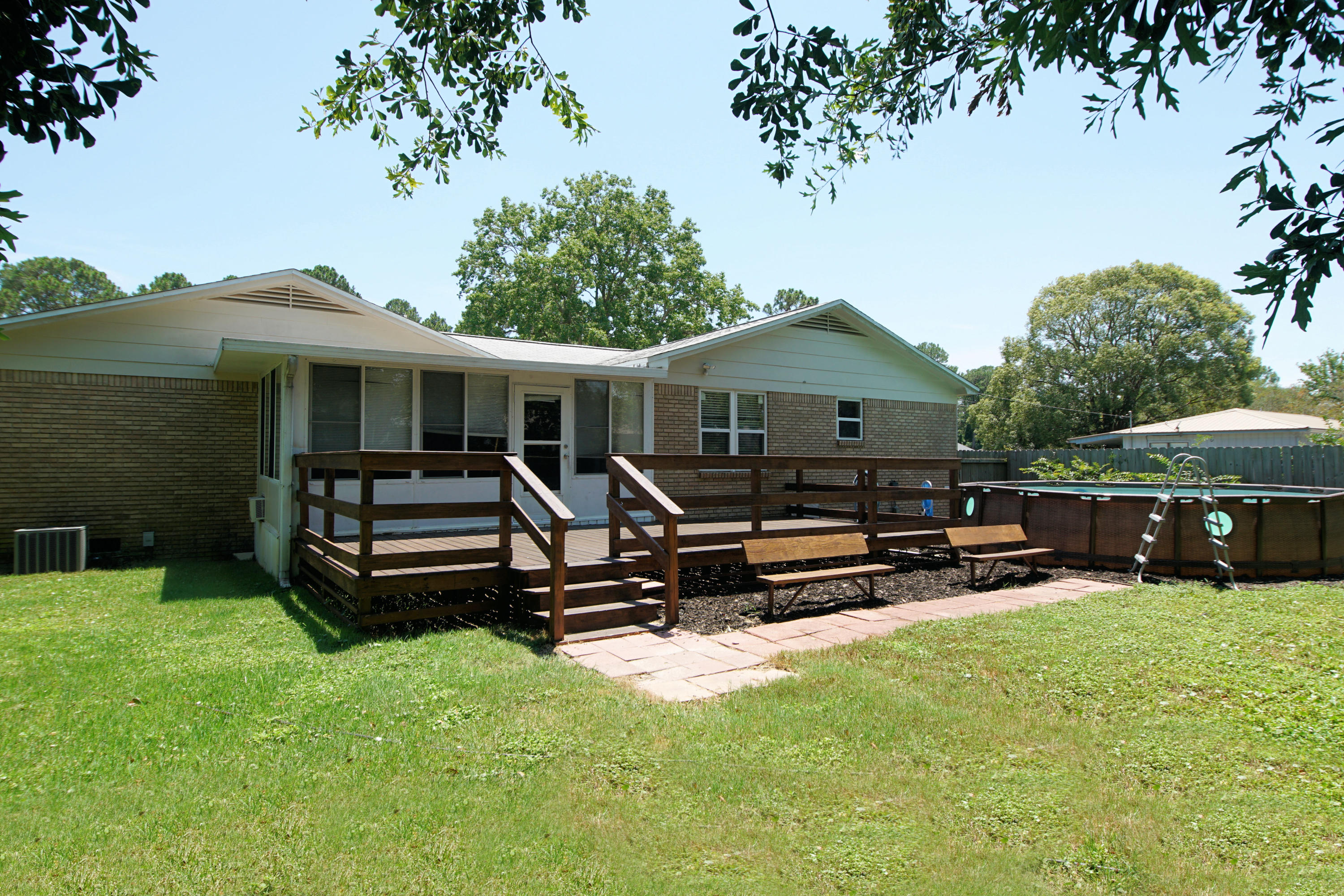 WYNNEHAVEN BEACH ESTATES - Residential