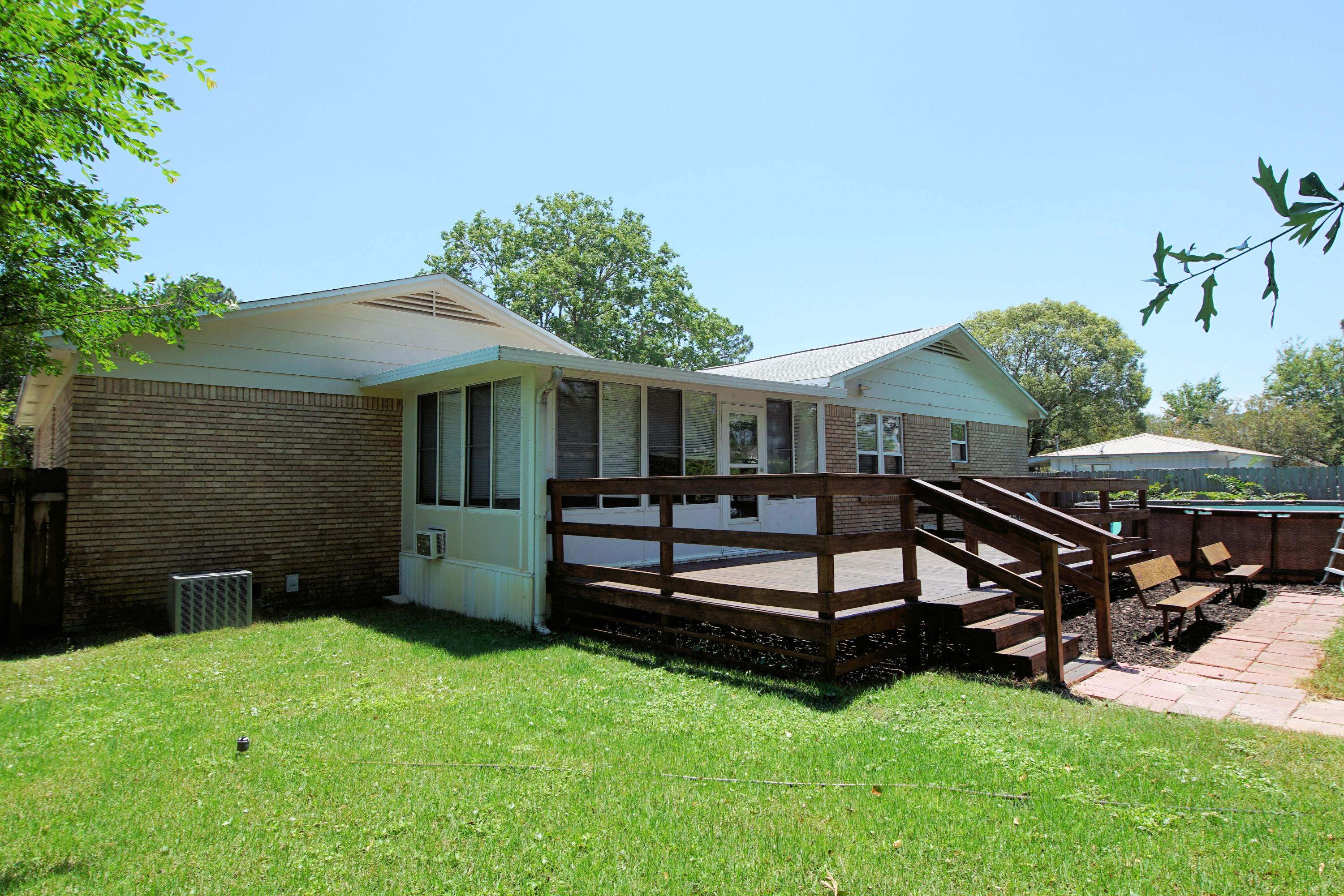 WYNNEHAVEN BEACH ESTATES - Residential