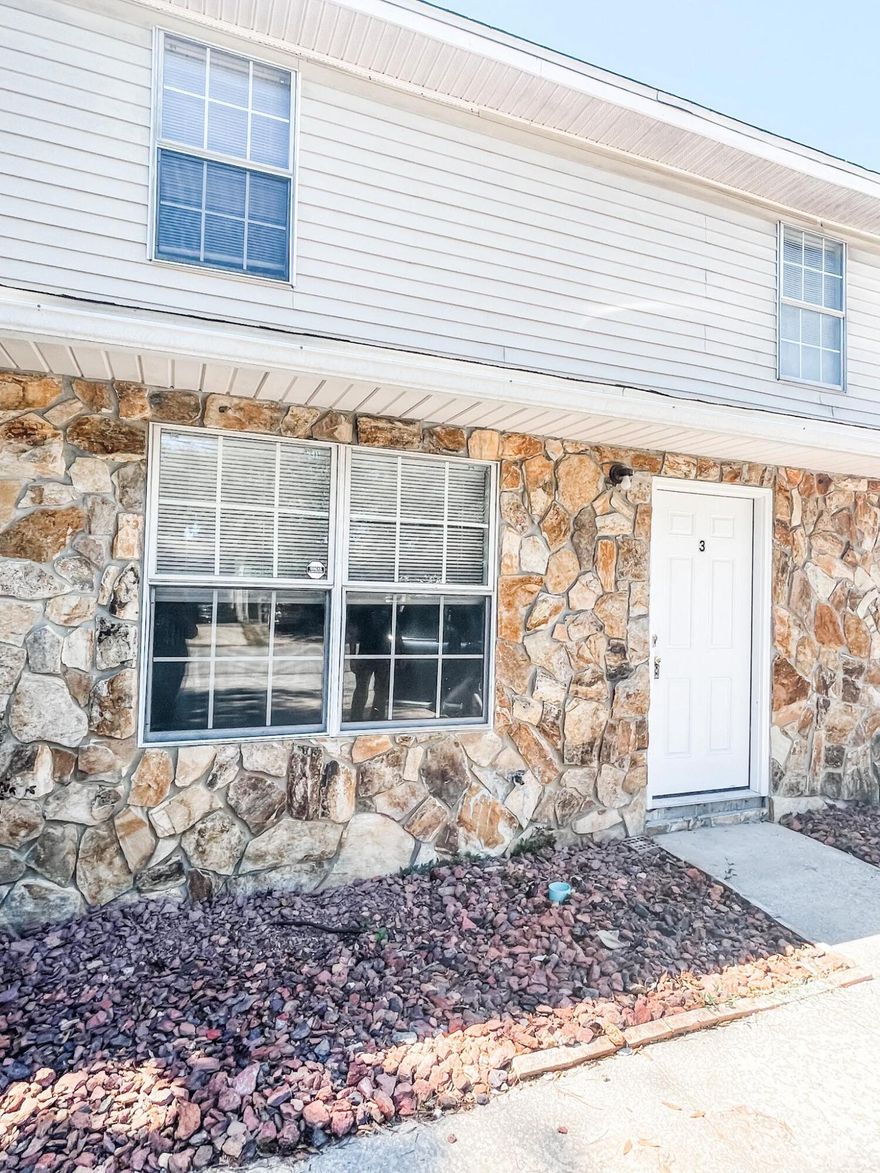 AVAILABLE... October 7, 2021. 2bd/1.5bth. RENOVATED. New flooring, paint, fixtures, and more! Living room and full kitchen with washer and dryer hookups. NO inside smoking. Pets allowed upon approval with a non-refundable pet fee. Minimum 600 FICO credit score required in addition to meeting applicant rental criteria.