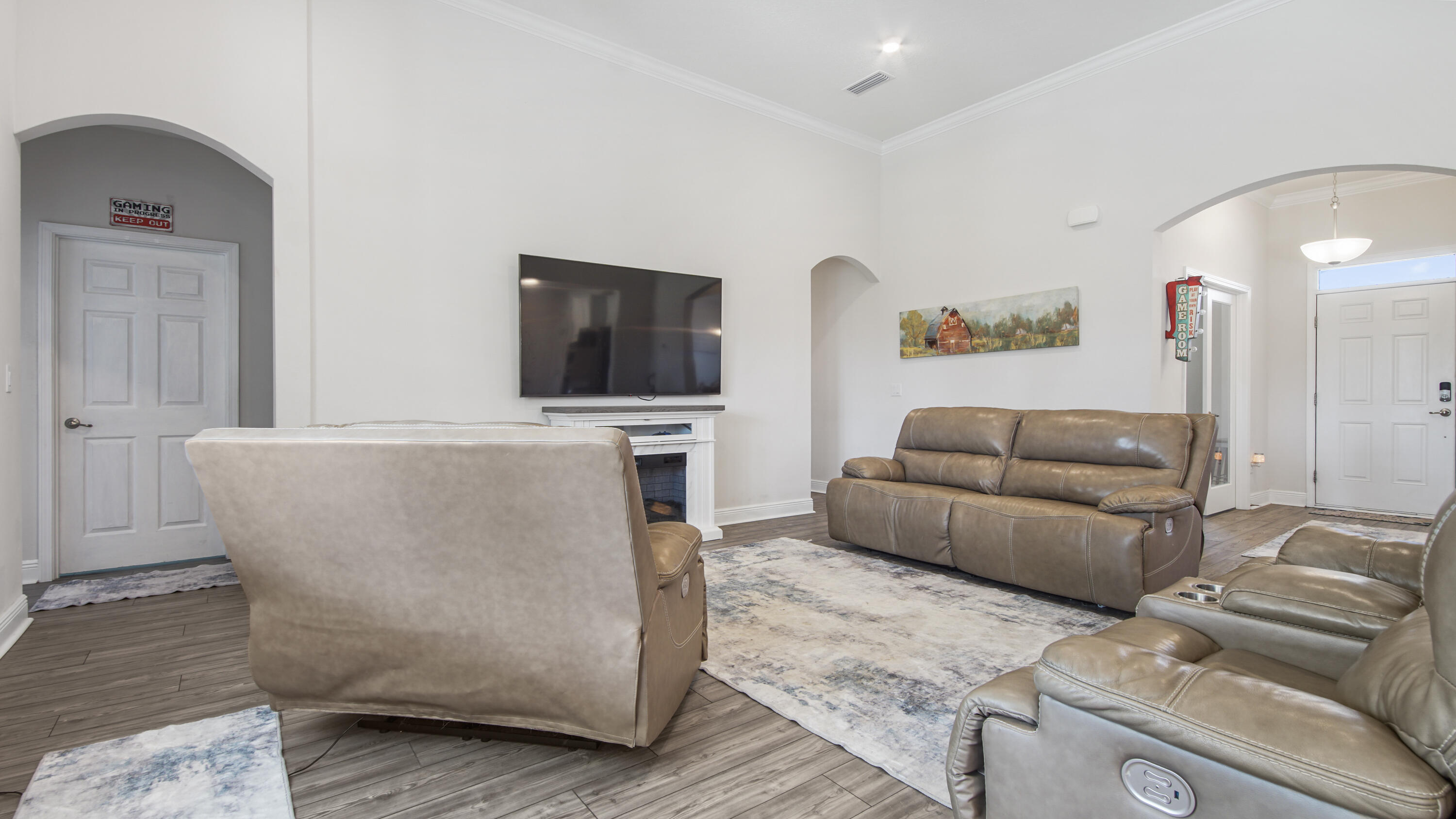 WINDSWEPT ESTATES - Residential