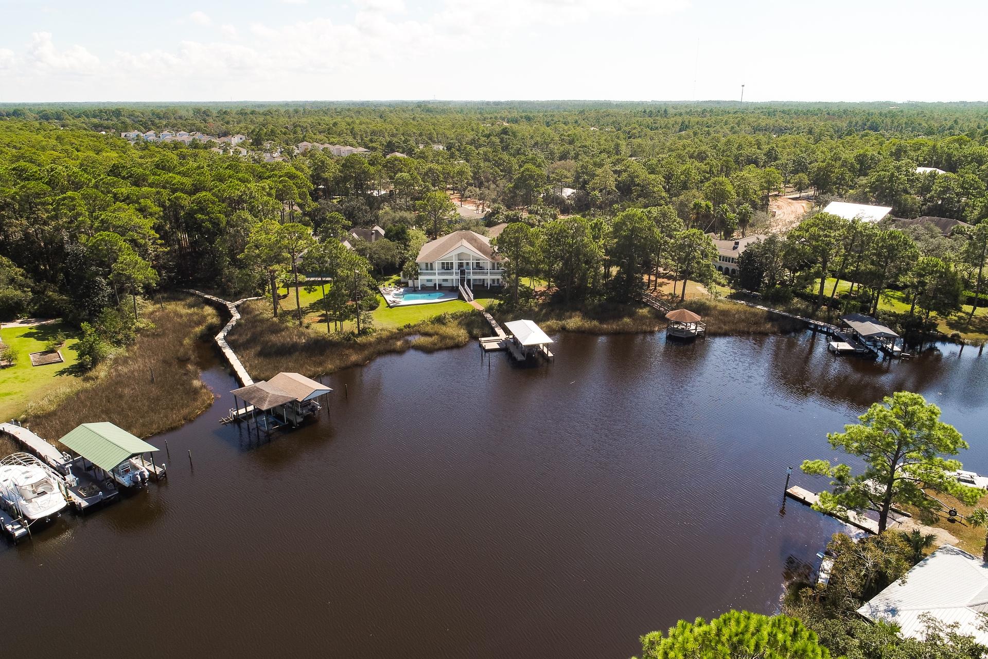 BAYOU BREEZE - Residential