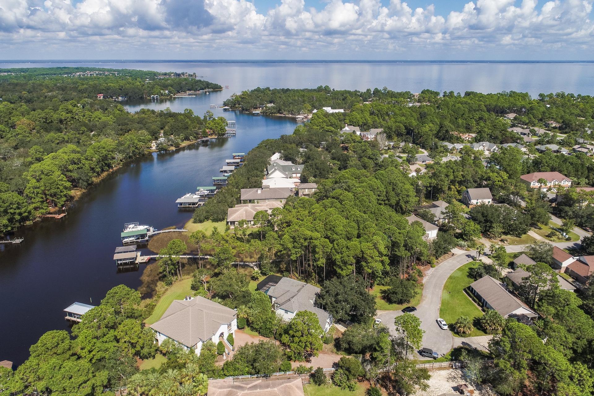 BAYOU BREEZE - Residential