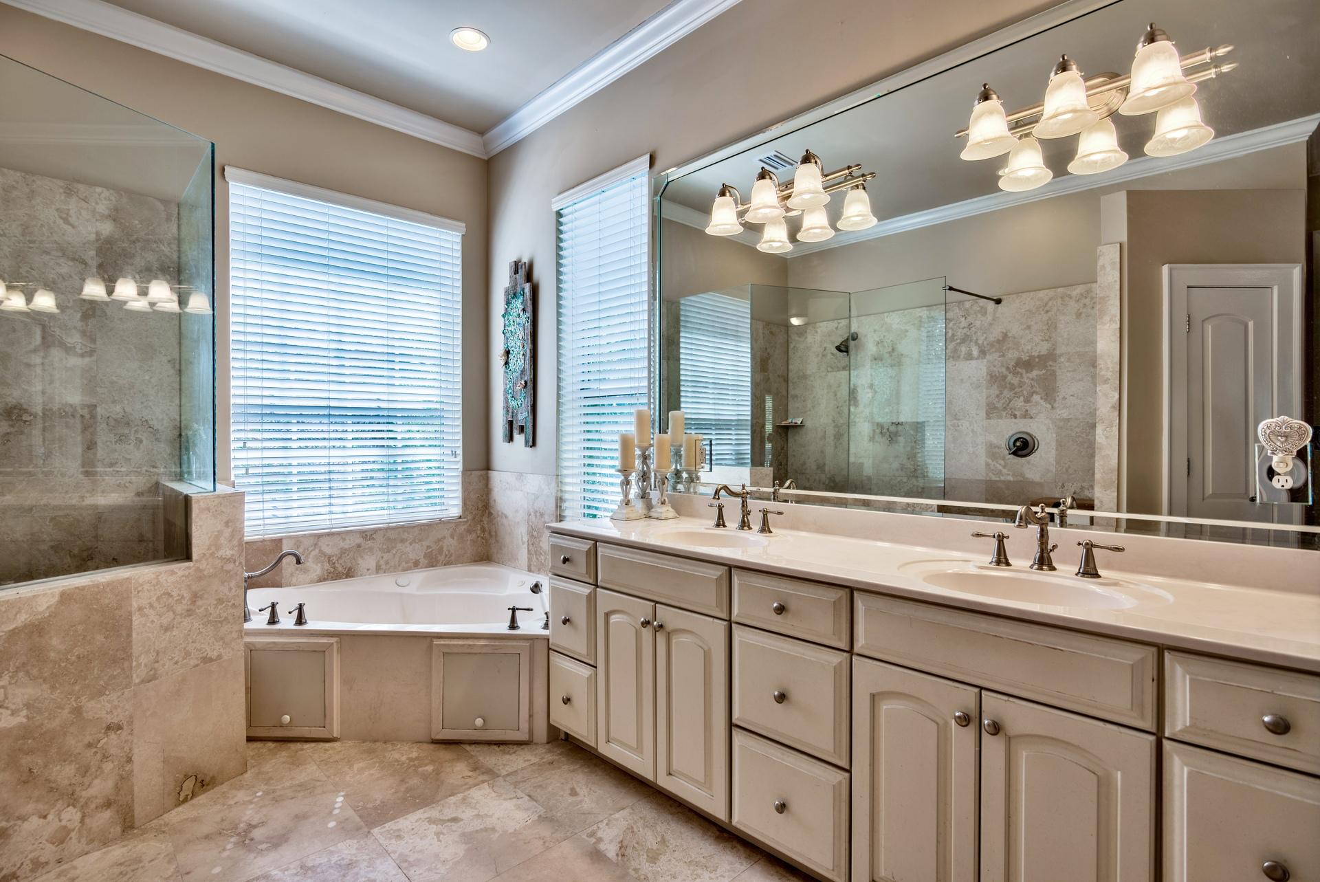 BAYOU BREEZE - Residential