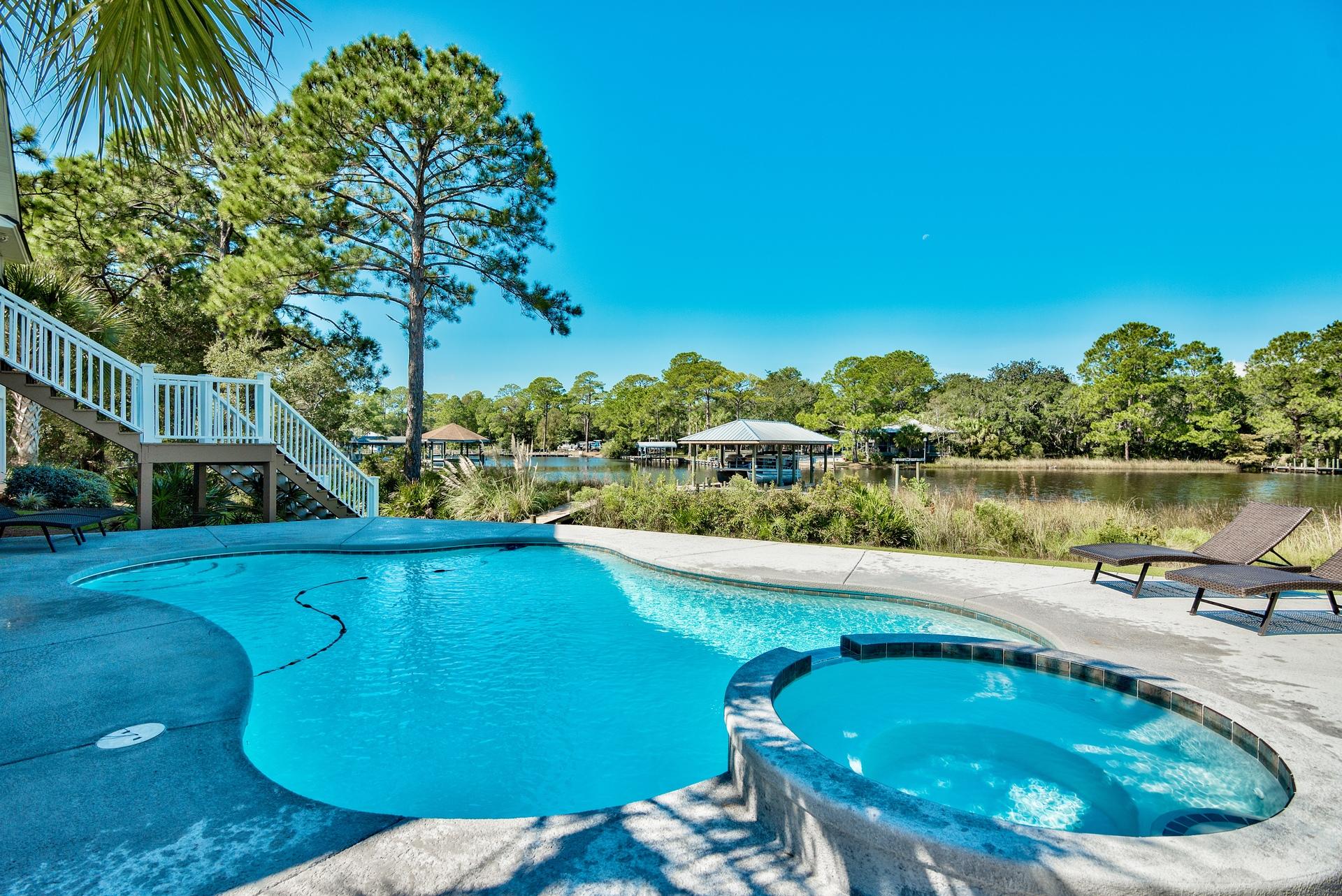 BAYOU BREEZE - Residential