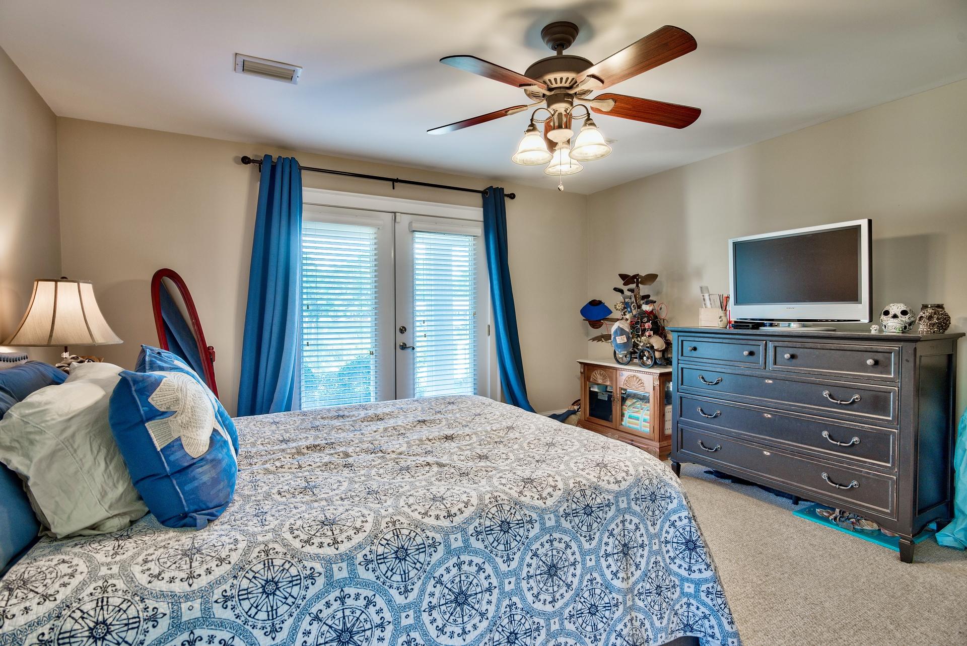 BAYOU BREEZE - Residential