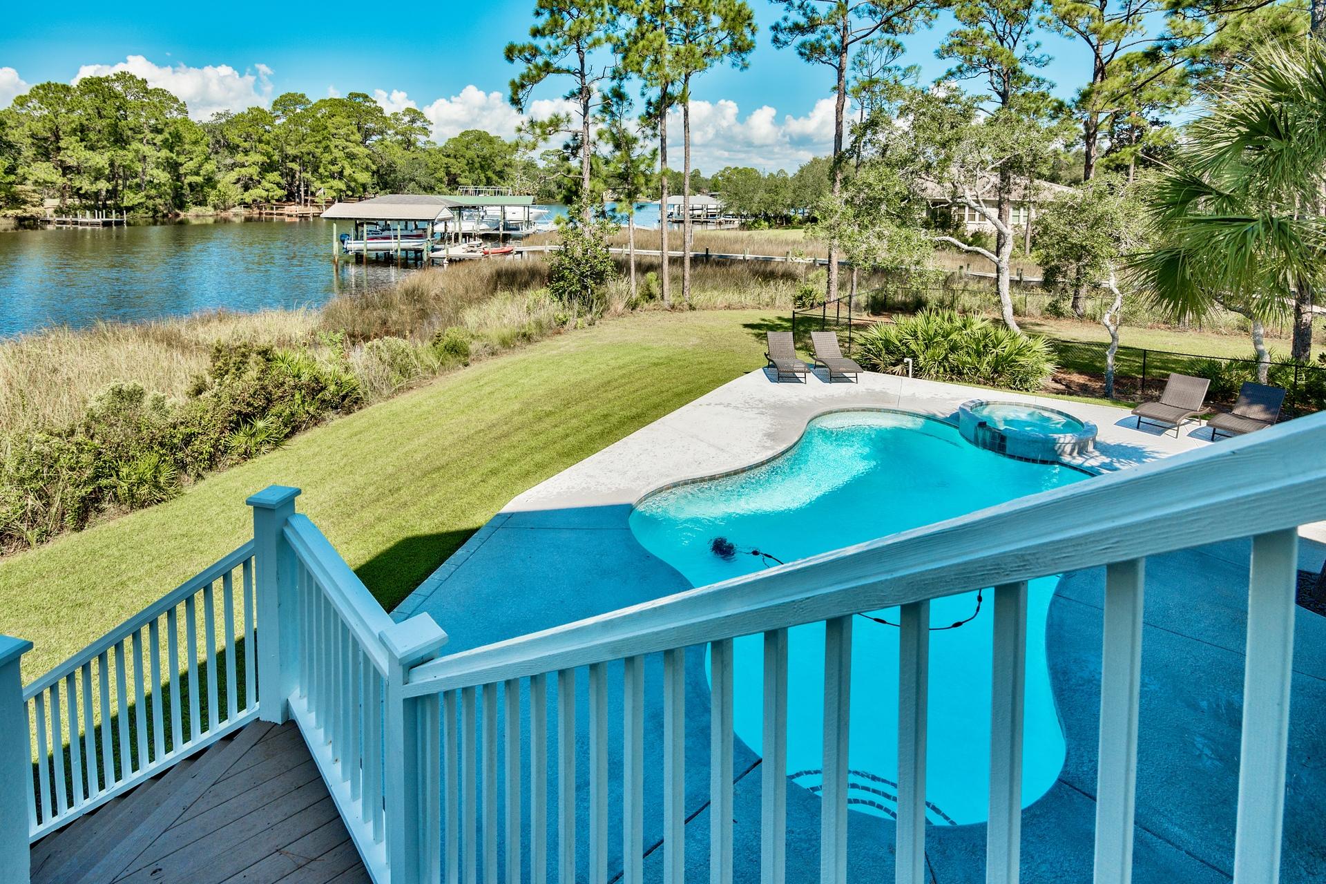 BAYOU BREEZE - Residential