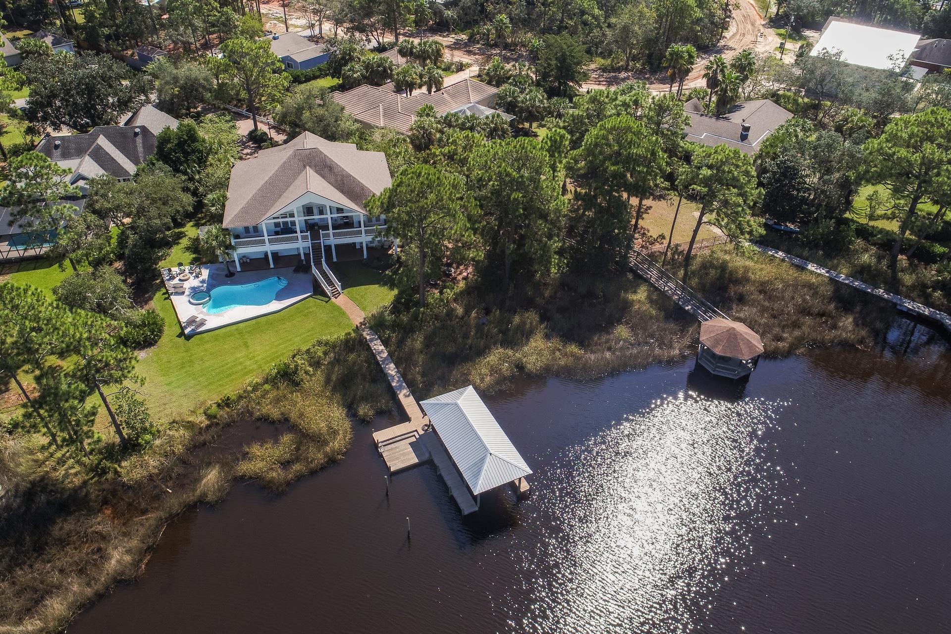 BAYOU BREEZE - Residential