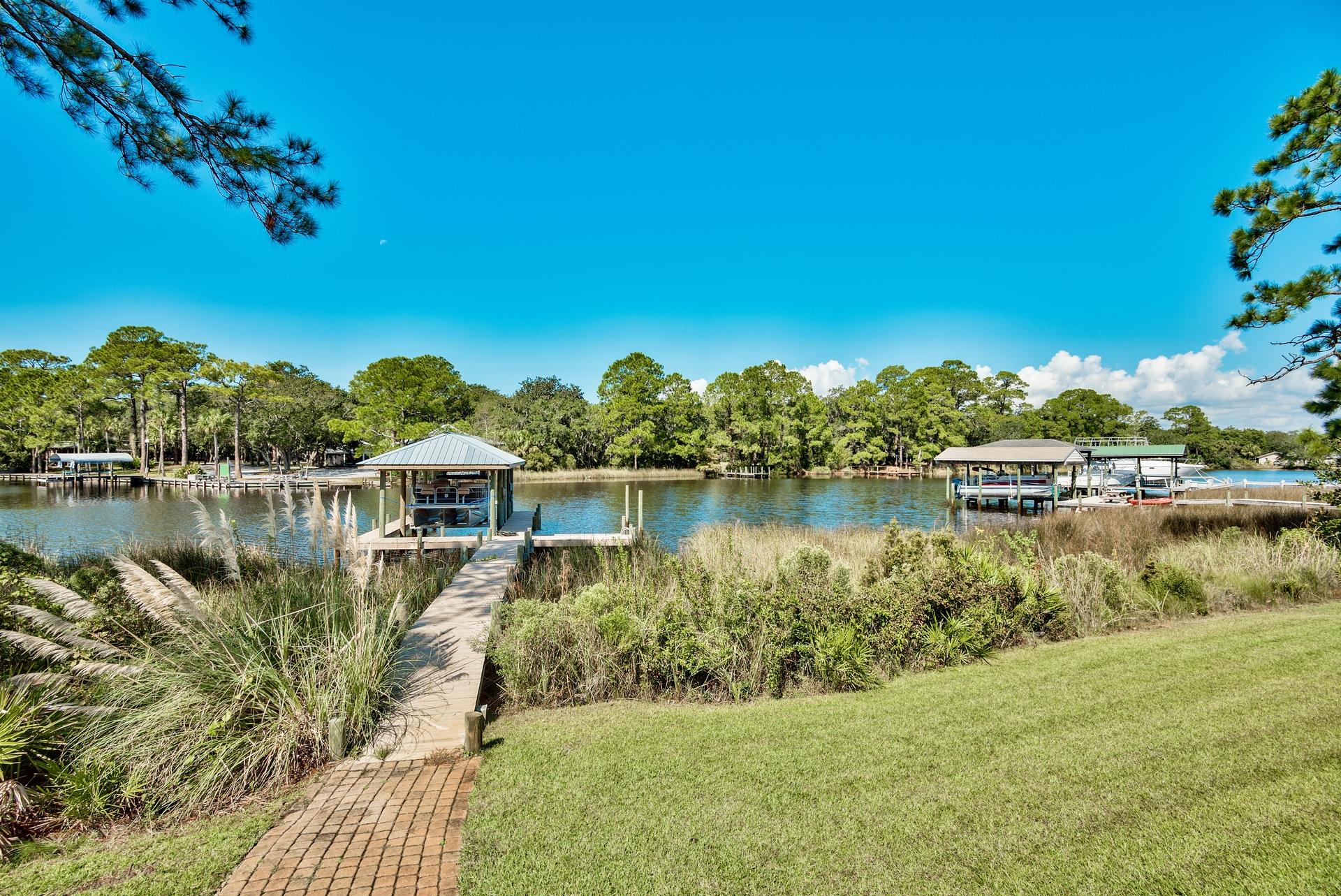 BAYOU BREEZE - Residential