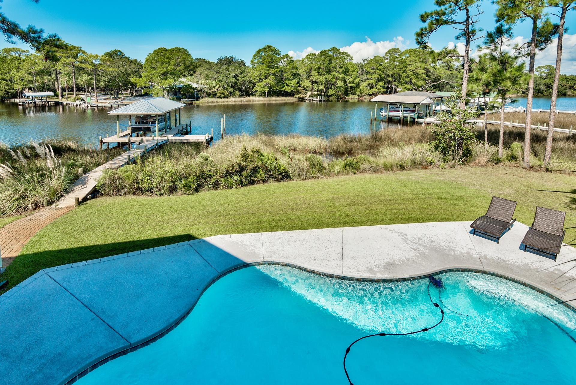 BAYOU BREEZE - Residential