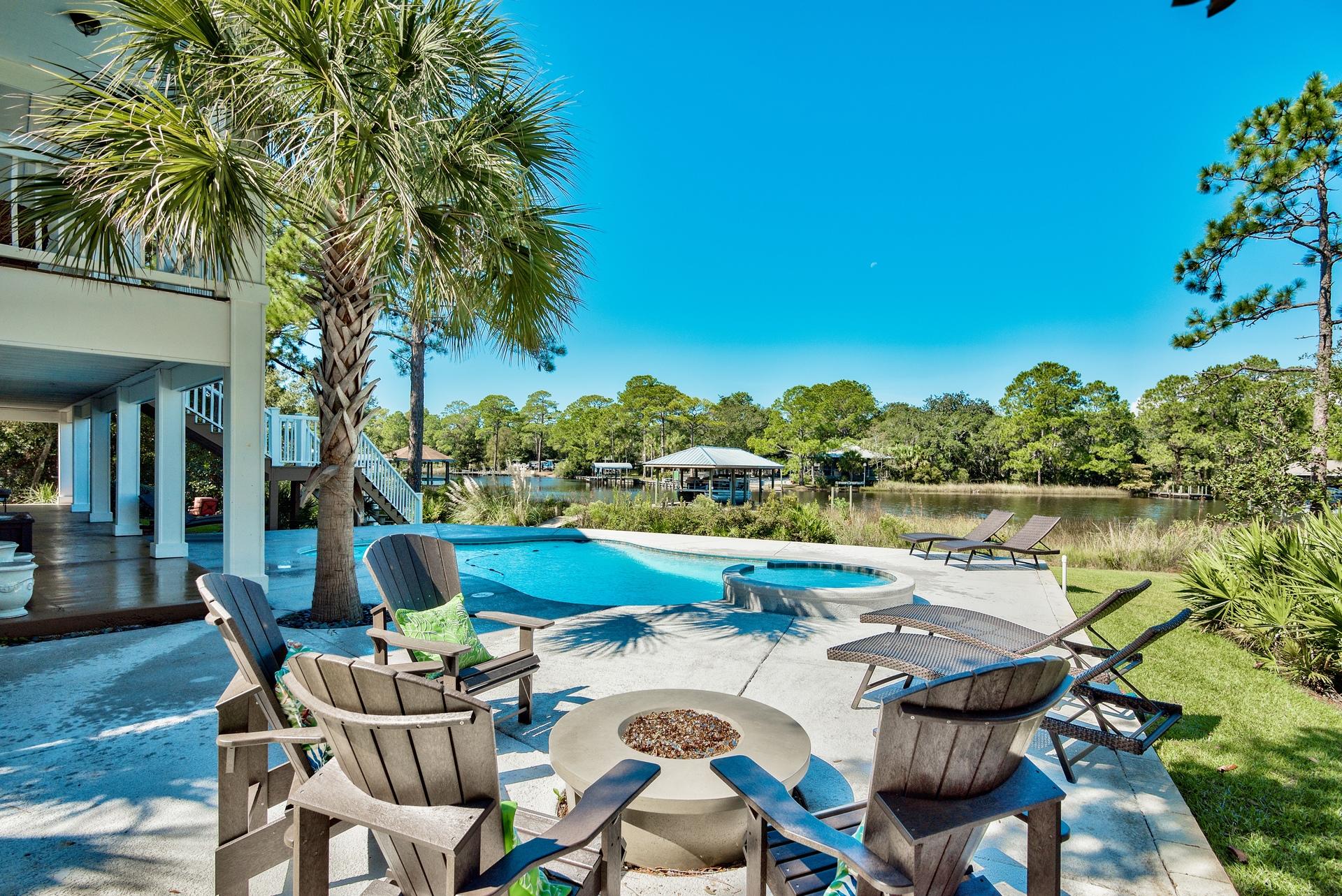 BAYOU BREEZE - Residential