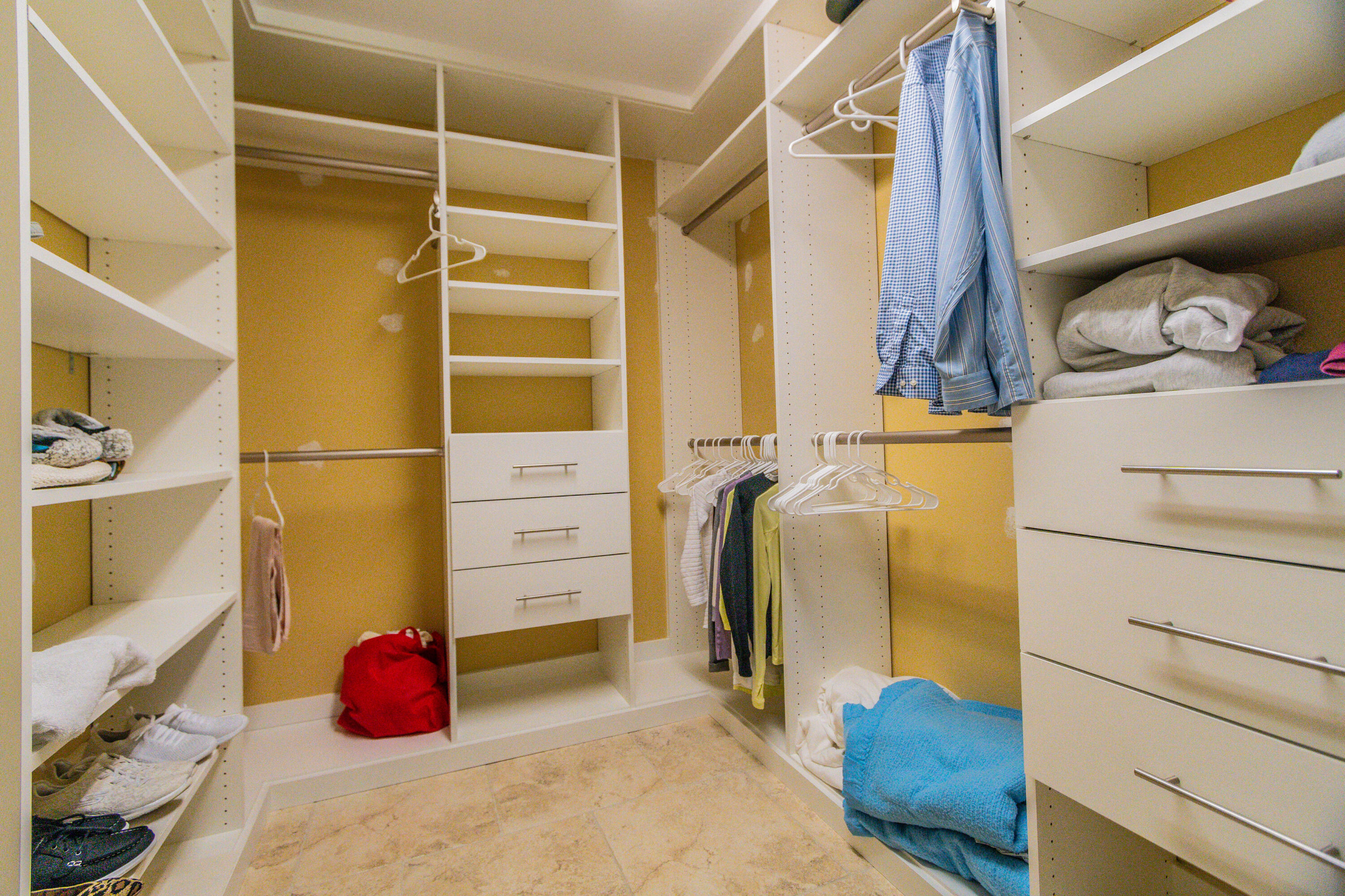 Presidio Yacht Club Condominiums - Residential