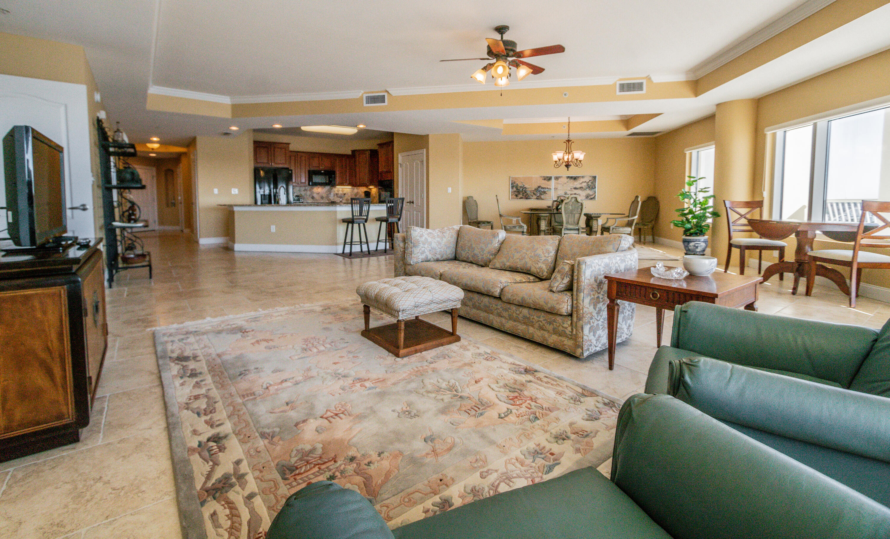 Presidio Yacht Club Condominiums - Residential