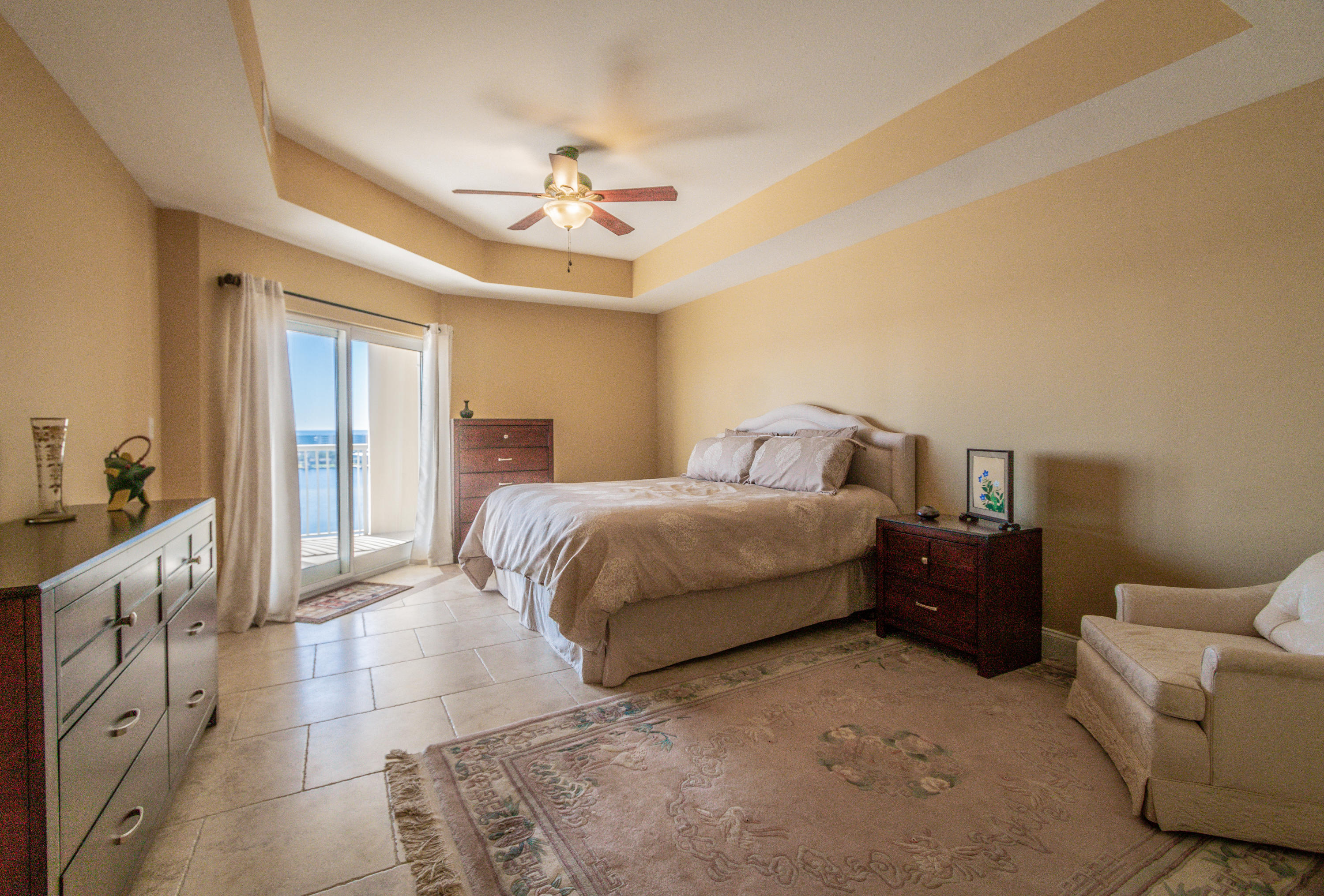 Presidio Yacht Club Condominiums - Residential