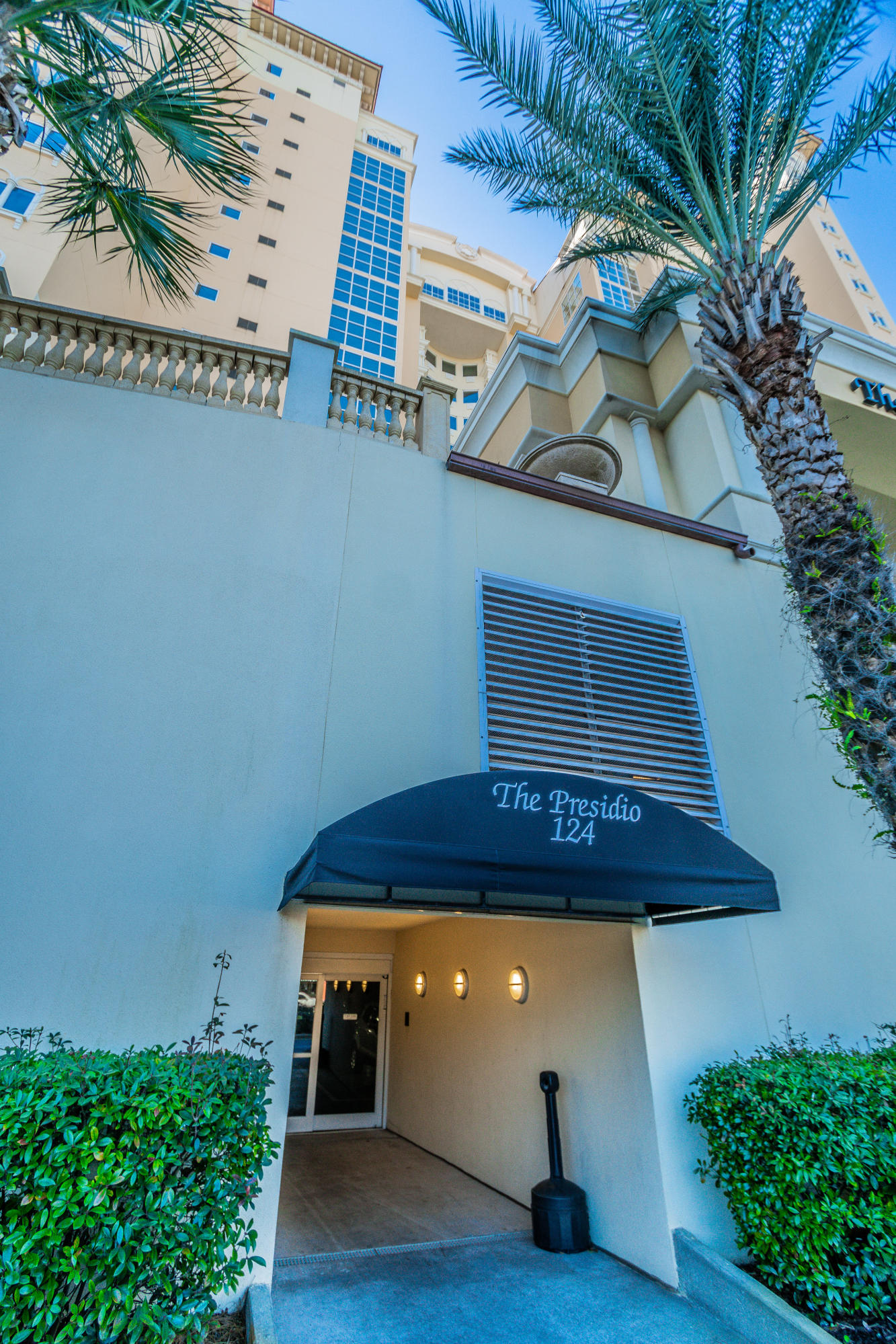 Presidio Yacht Club Condominiums - Residential