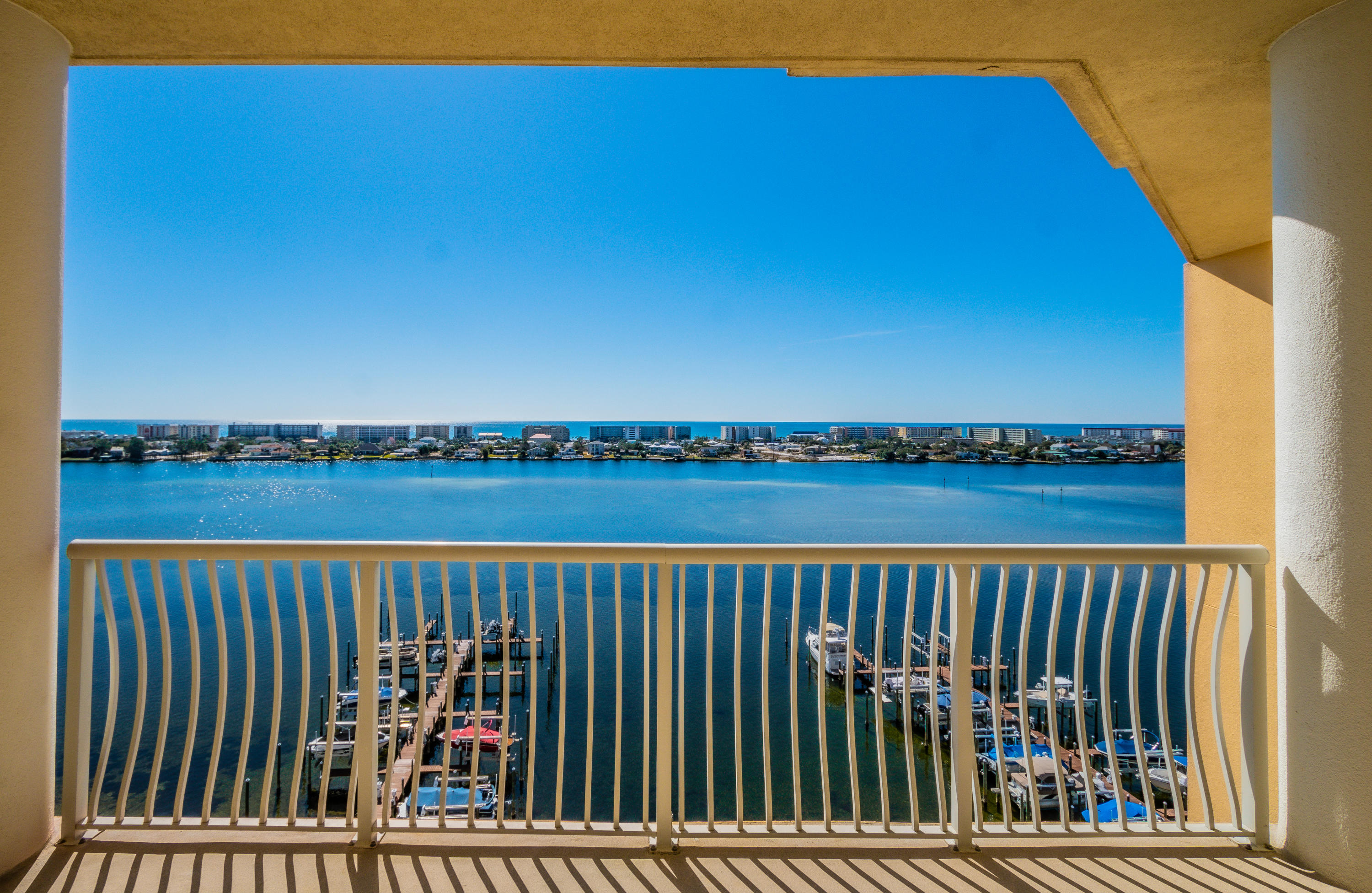 Presidio Yacht Club Condominiums - Residential